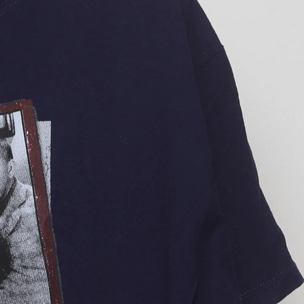 Close-up of the sleeve on the Vintage Y2K The Three Stooges "Can't We All Just Get Along?" T-Shirt - L