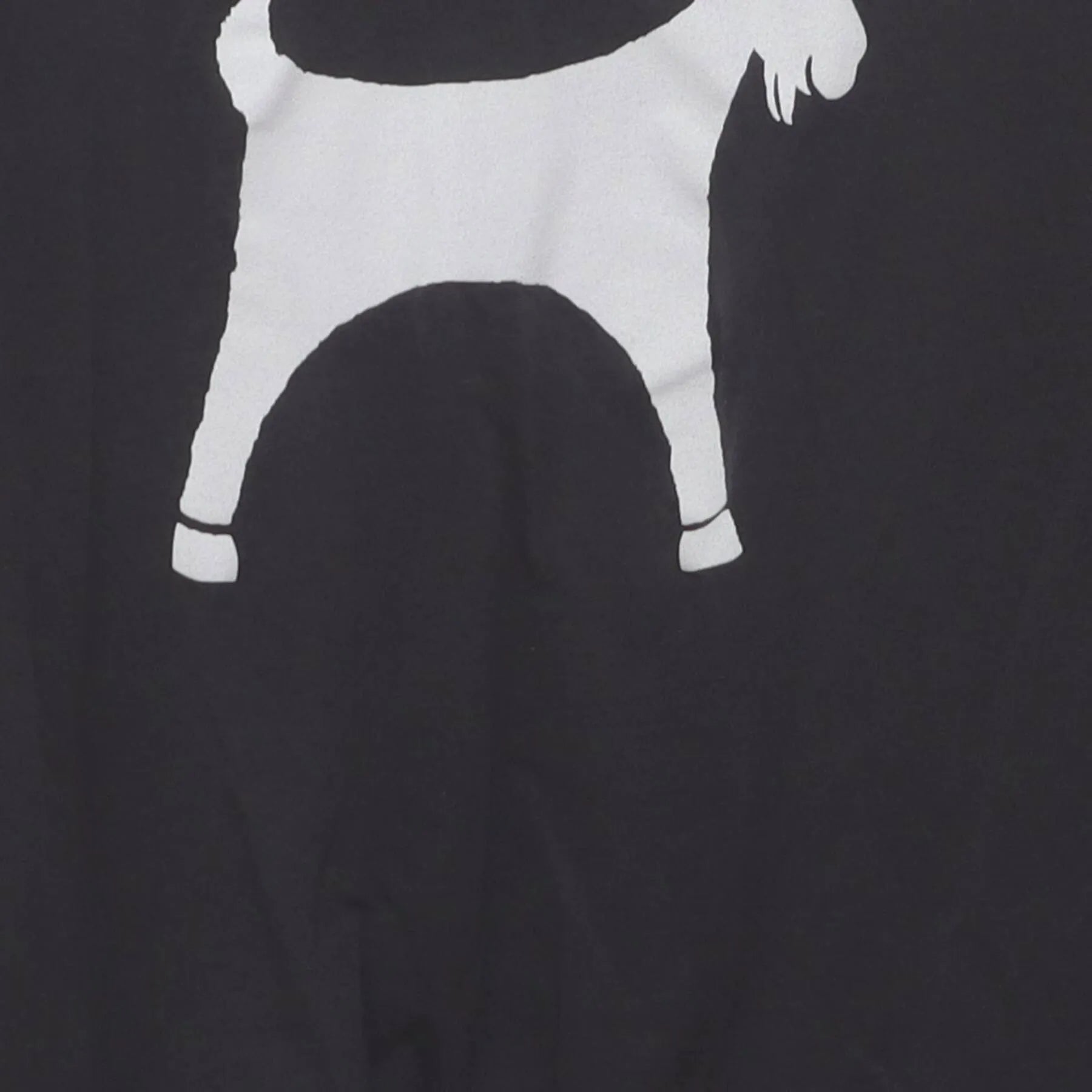 Close-up of the Right sleeve on the Vintage Y2K Yiddish Book Center "Goat Graphic" T-Shirt - M