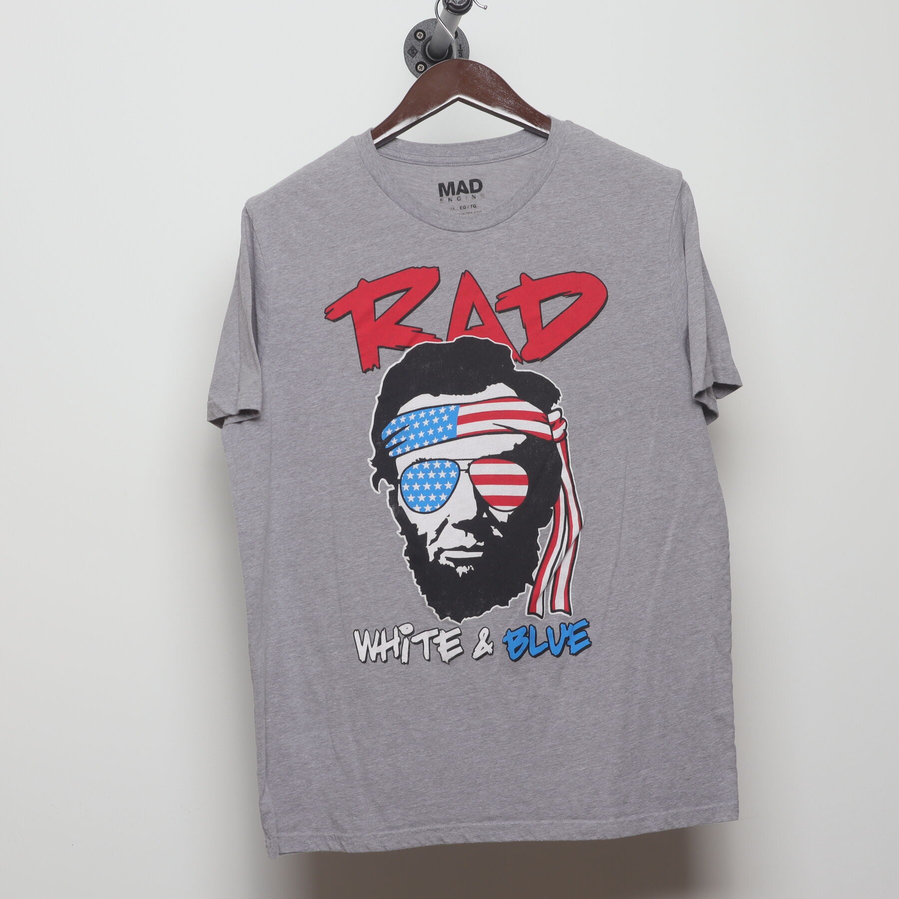 Front view of Vintage Y2K MAD "Rad White & Blue Lincoln" T-Shirt - L