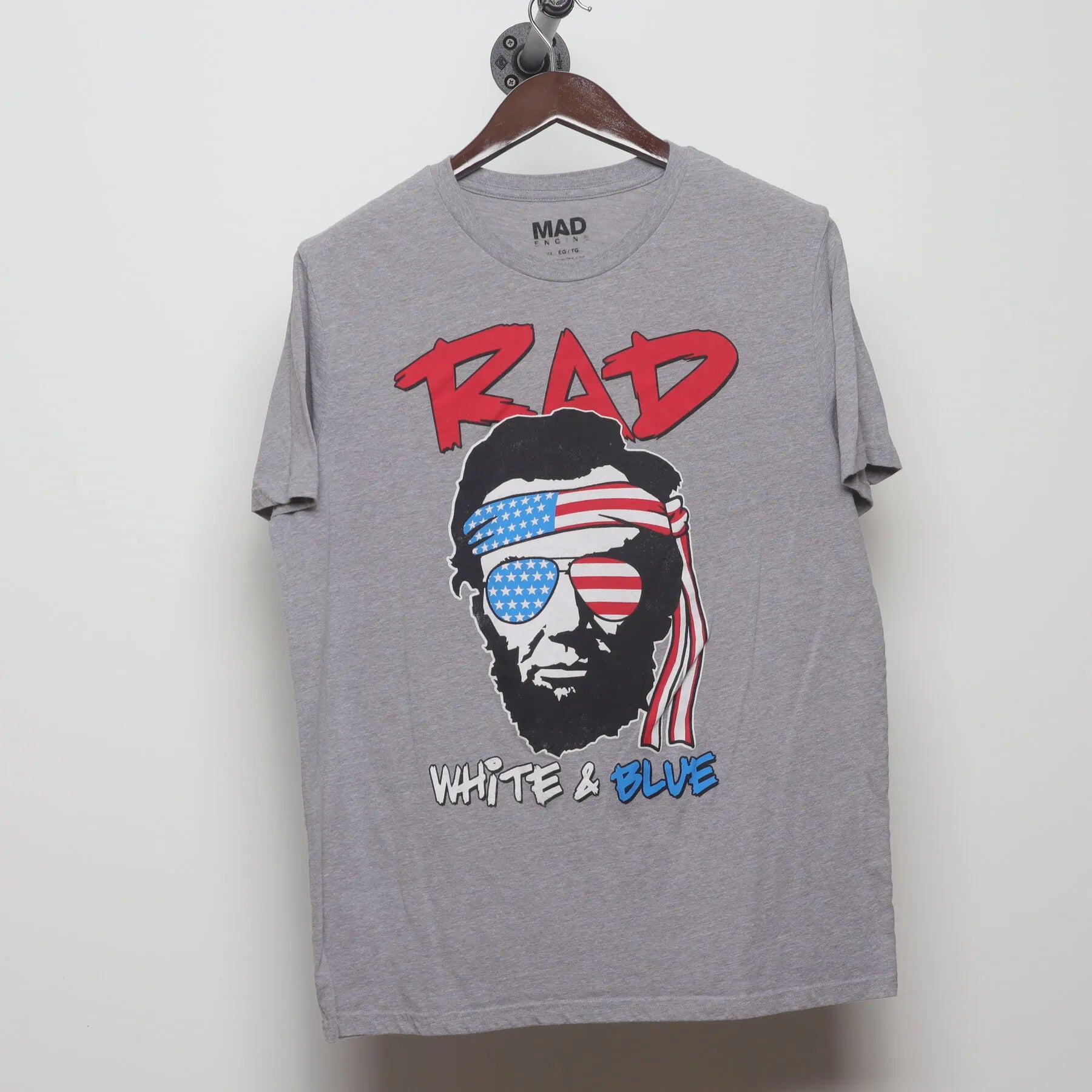 Front view of Vintage Y2K MAD "Rad White & Blue Lincoln" T-Shirt - L