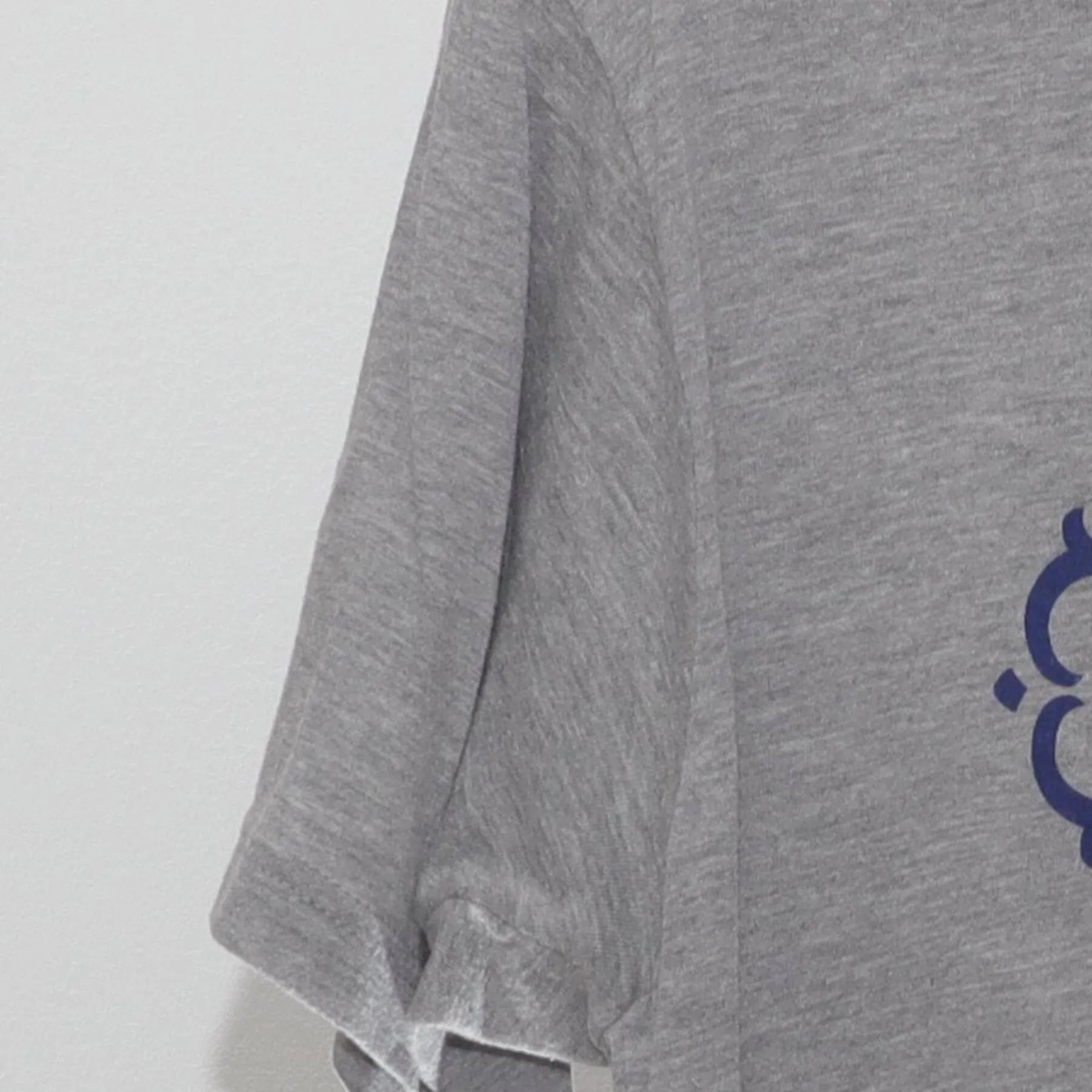 Close-up of the Left sleeve on the Vintage 2010s Cuervo "Tradicional" T-Shirt - M