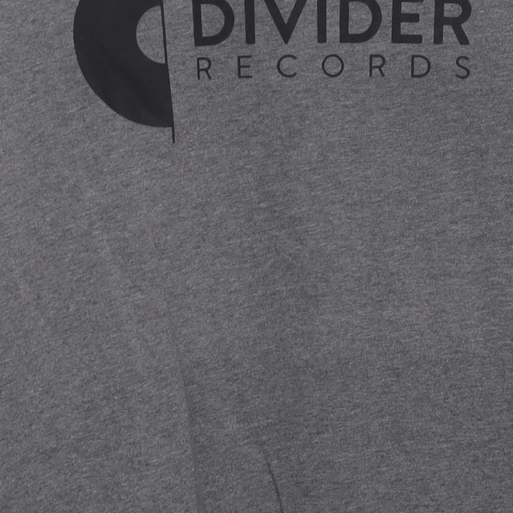 Close-up of the main graphic on the Vintage Y2K Divider Records "Record Logo" T-Shirt - S