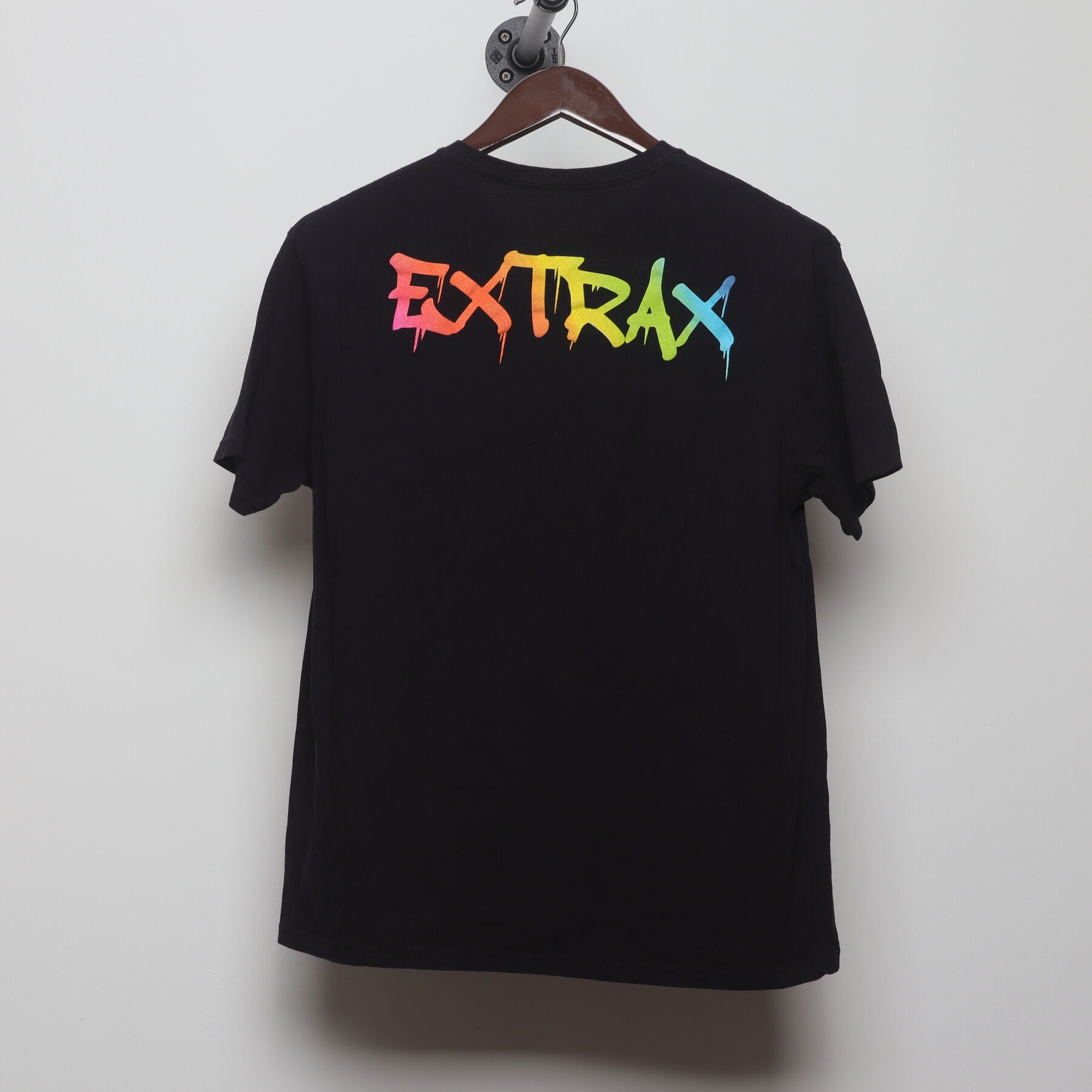 Back view of Vintage Y2K Extrax "Graffiti Smiley" T-Shirt - M