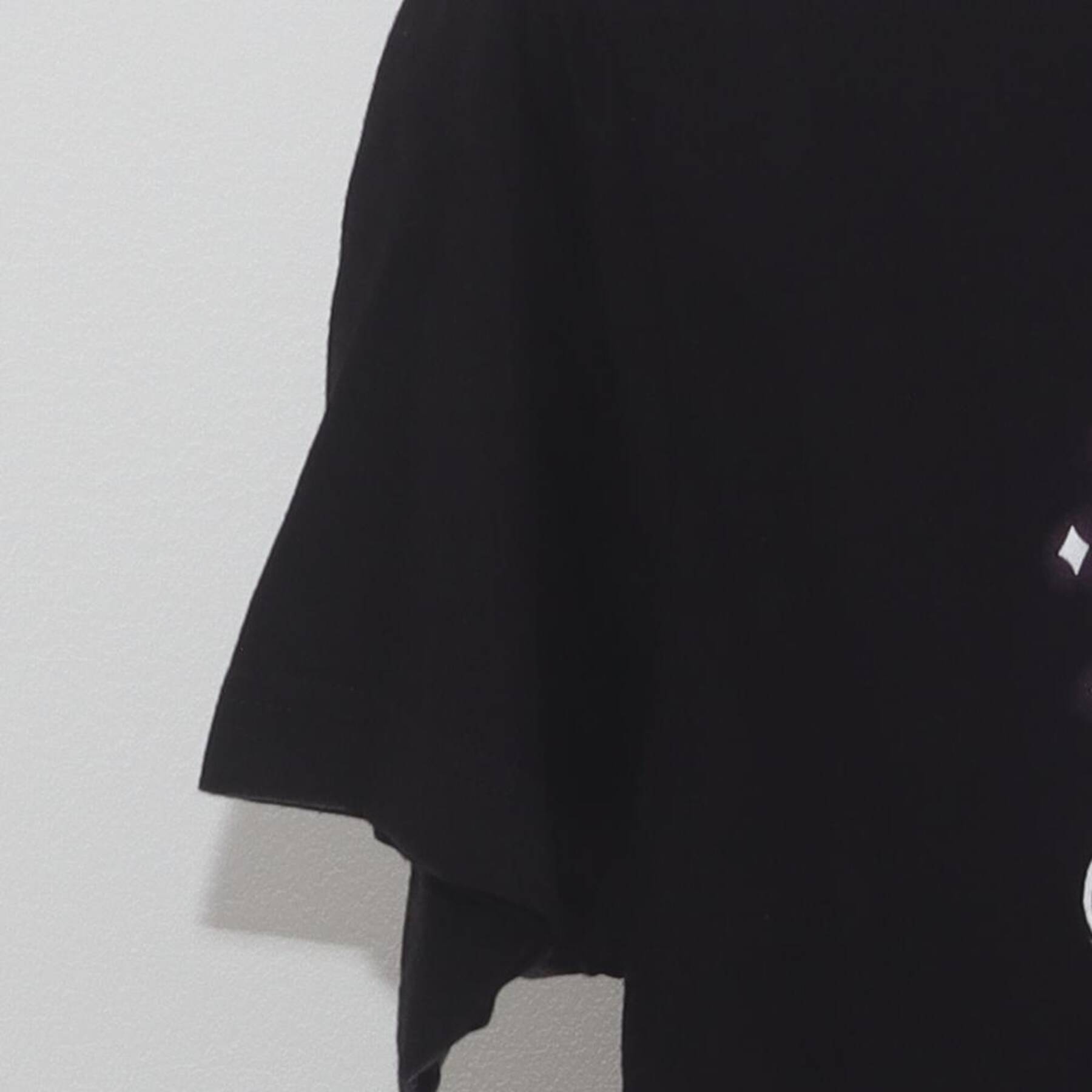 Close-up of the Left sleeve on the Vintage Y2K Graphic "Mad Scientist Unicorn" T-Shirt - S