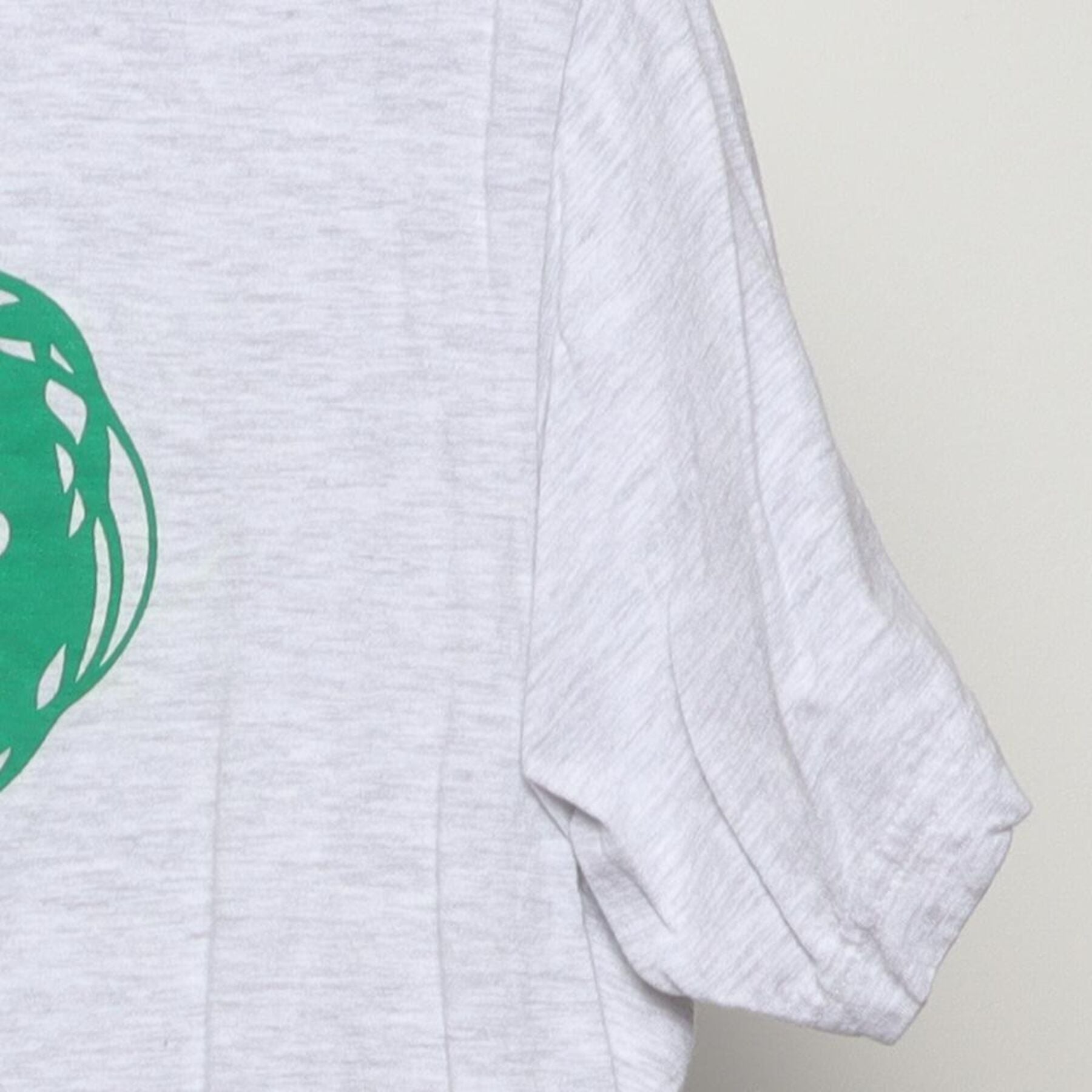Close-up of the Right sleeve on the Vintage Y2K Statue of Liberty "WTF, You Guys" T-Shirt - L