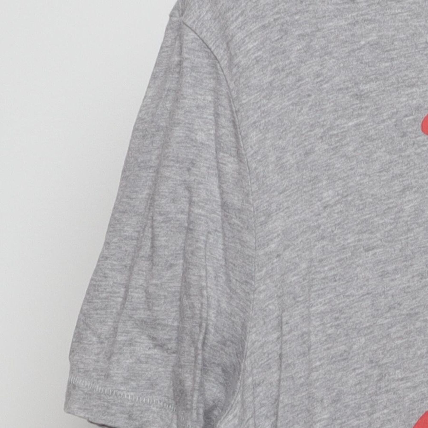Close-up of the Left sleeve on the Vintage 2000s GAP "Fixie Bicycle" T-Shirt - M