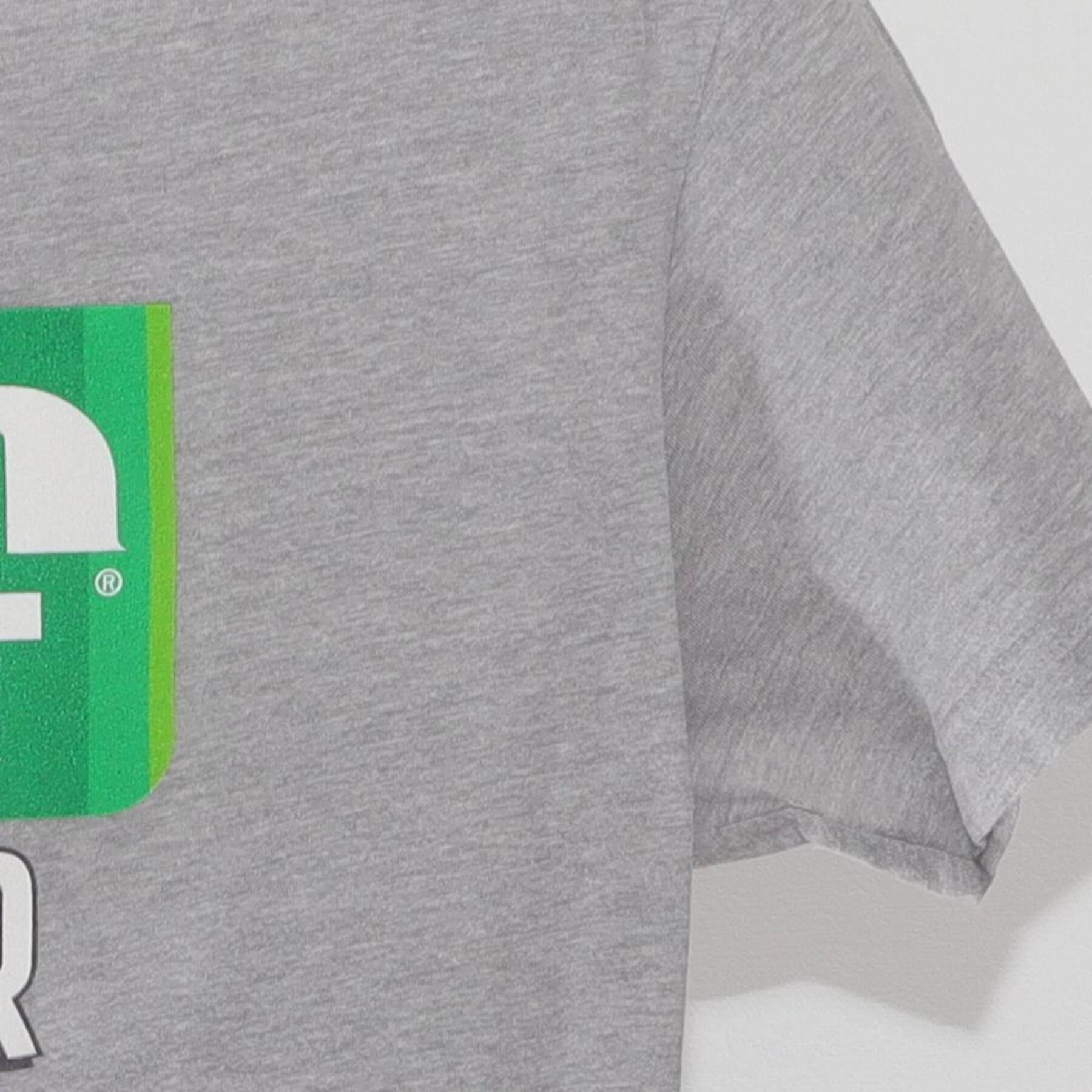 Close-up of the Right sleeve on the Vintage 2010s Jif "Power Ups" T-Shirt - XS