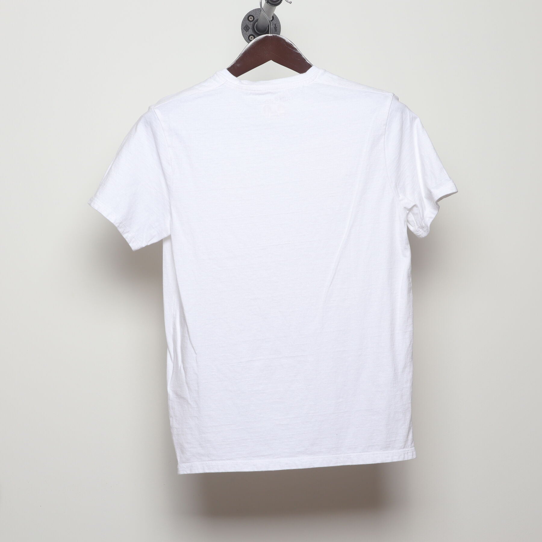 Back view of Vintage Y2K Levi's x Outerknown "Abstract Sunset Landscape" T-Shirt - S