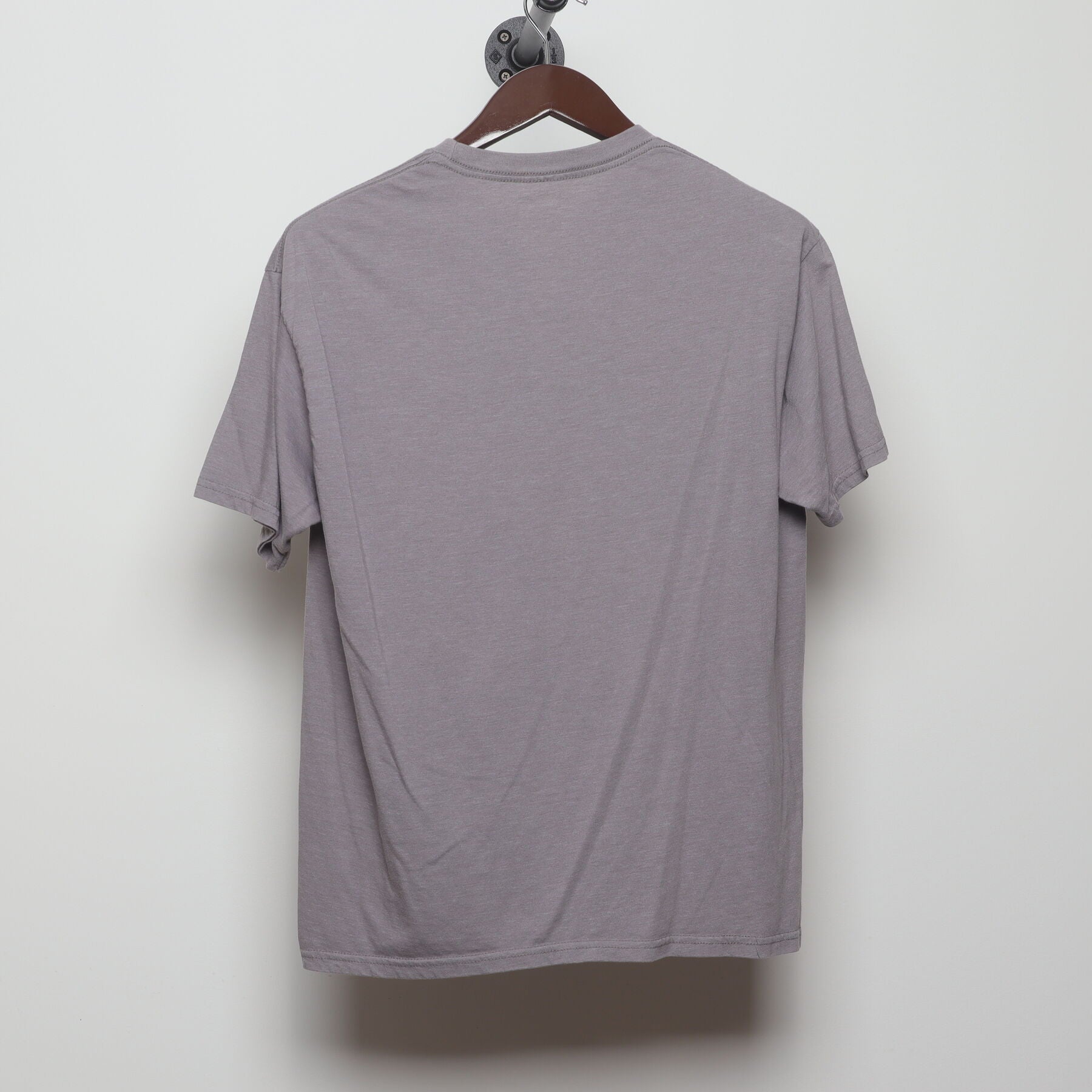 Back view of Vintage Y2K Marmot "Marmot Republic" T-Shirt - M