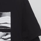 Close-up of the sleeve on the Modern Las Vegas "Rolling Lips" T-Shirt - L