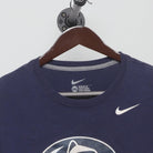 Close-up of the collar and tag on the Modern Nike Penn State "Nittany Lions Logo" T-Shirt - XL