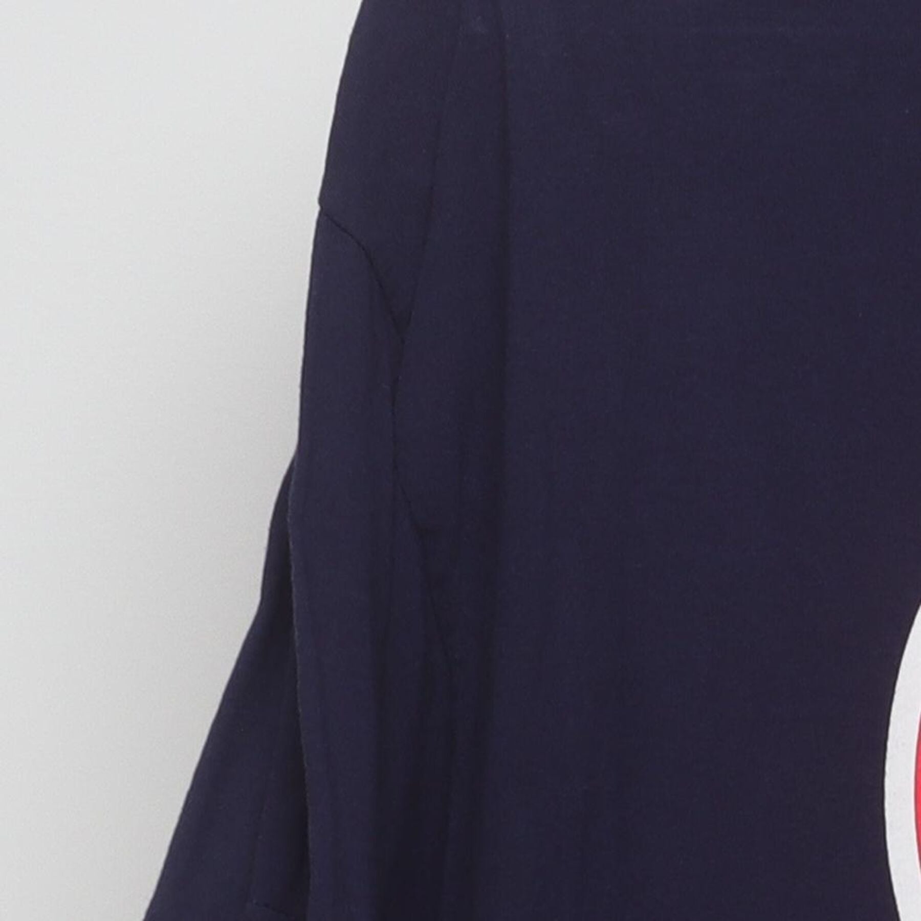 Close-up of the Left sleeve on the Vintage Y2K Pepsi "Classic Globe Logo" T-Shirt - XXL