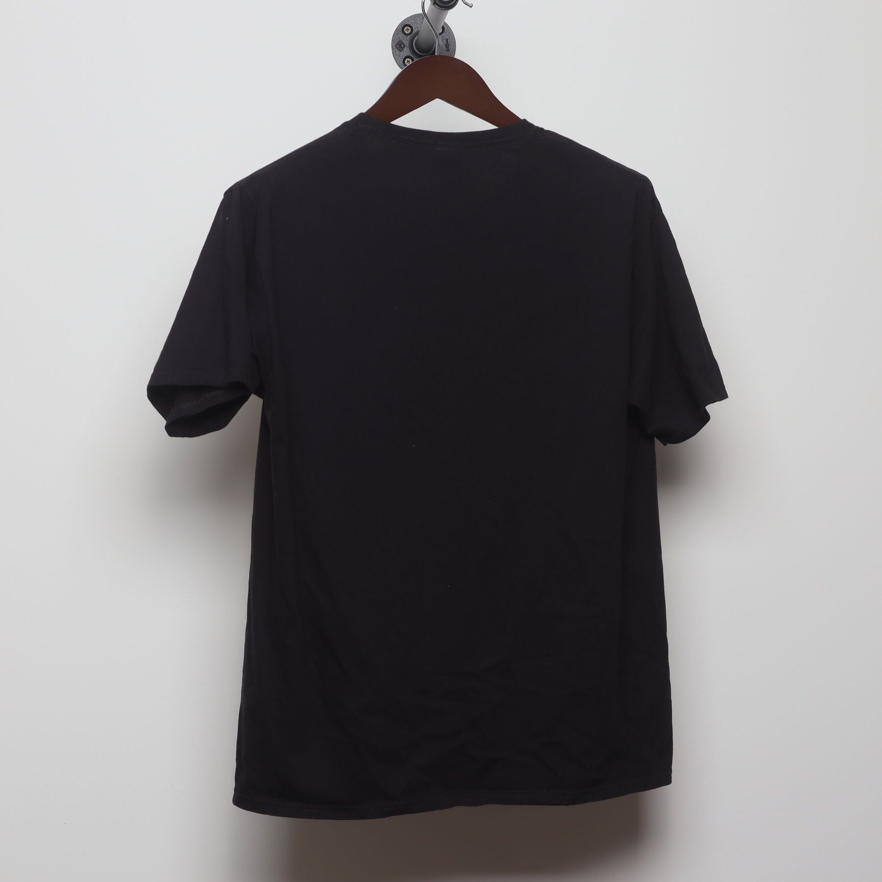Back view of Vintage 2010s Humor Graphic "My Social Battery" T-Shirt - M
