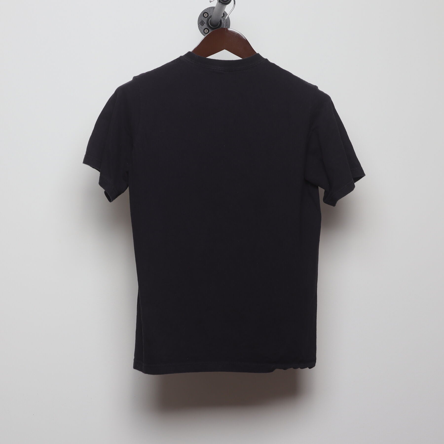 Back view of Vintage Y2K Nike "Just Do It" T-Shirt - S