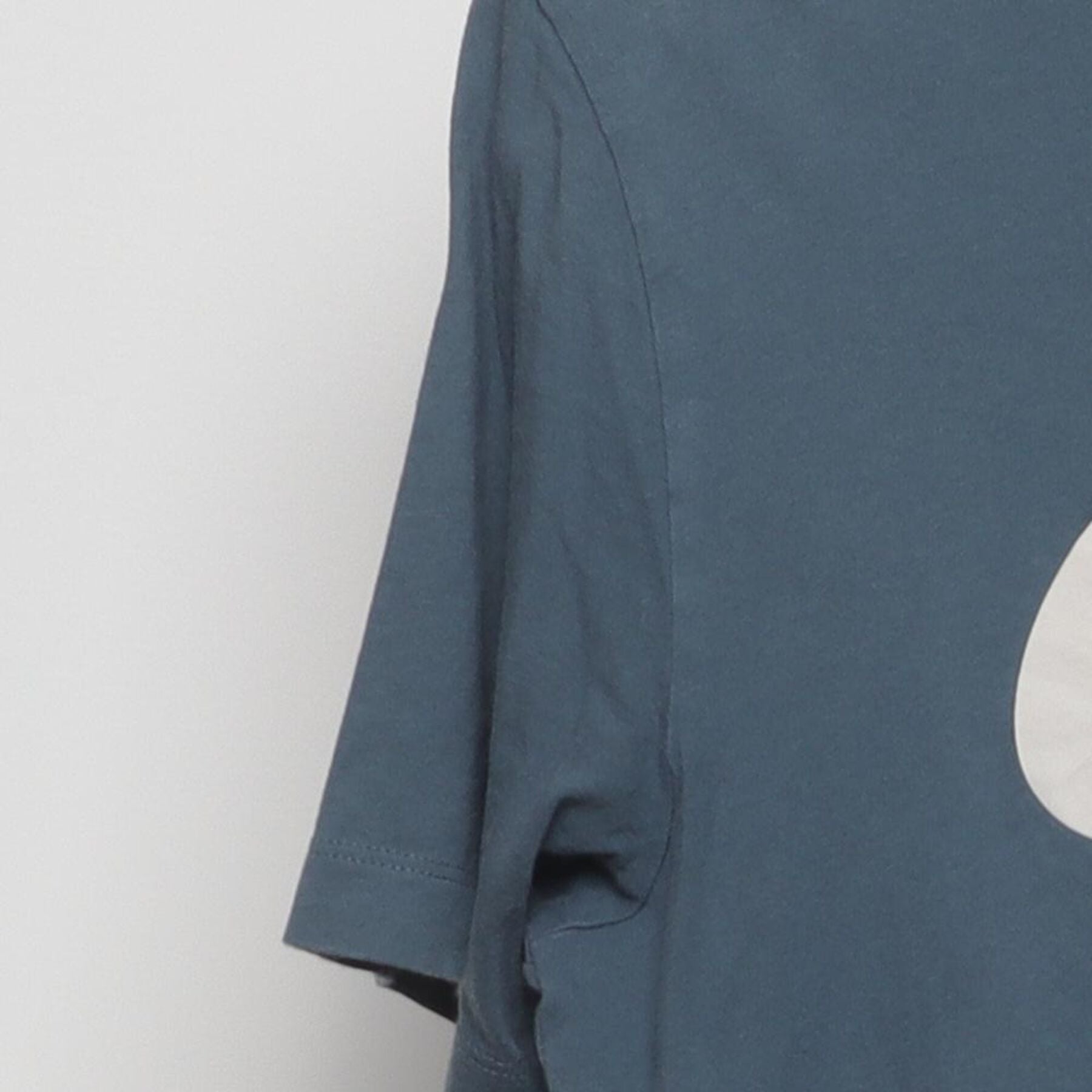Close-up of the Left sleeve on the Vintage 2010s Nike "Just Do It" T-Shirt - S
