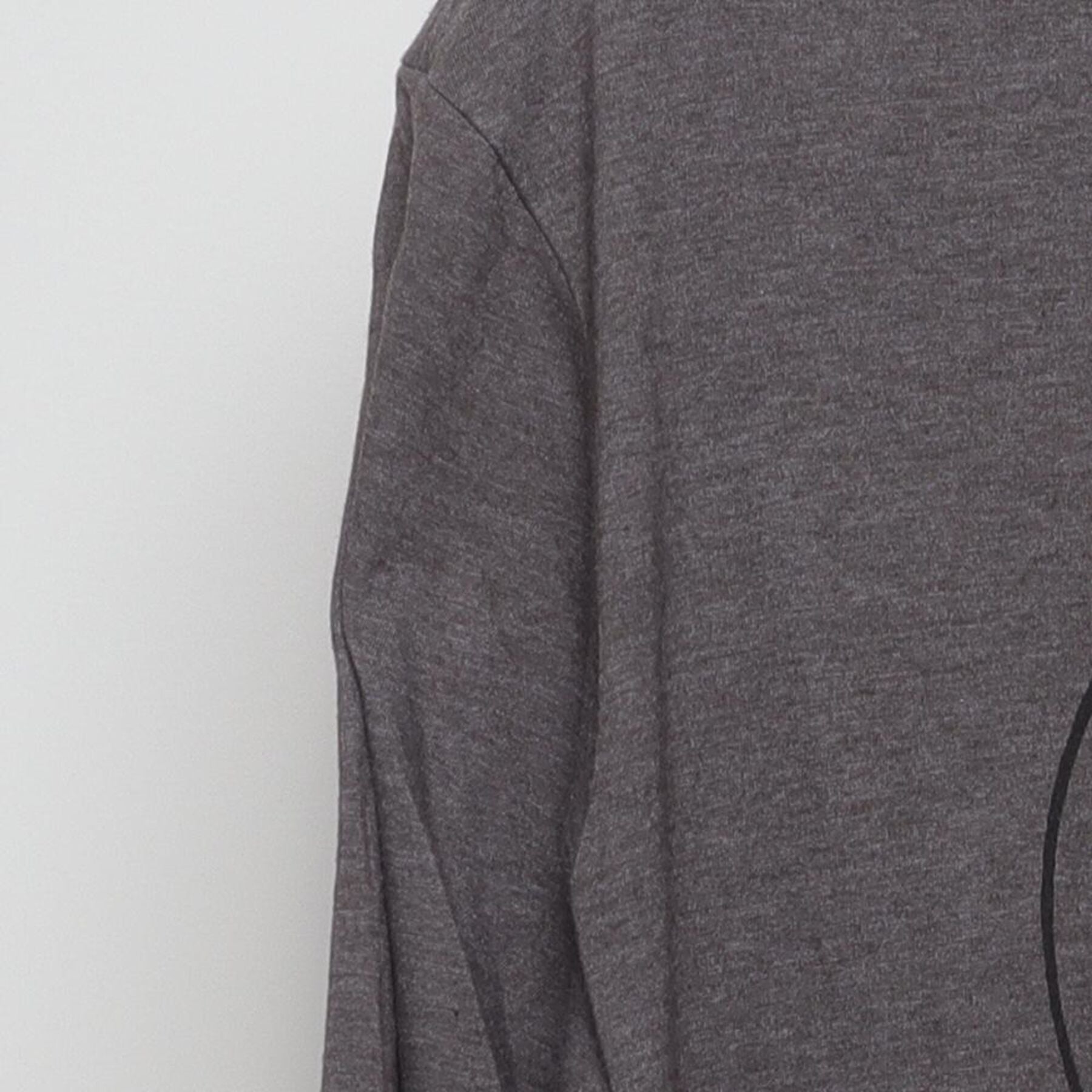 Close-up of the Left sleeve on the Vintage Y2K Nike "NYC Est. 1972" T-Shirt - L