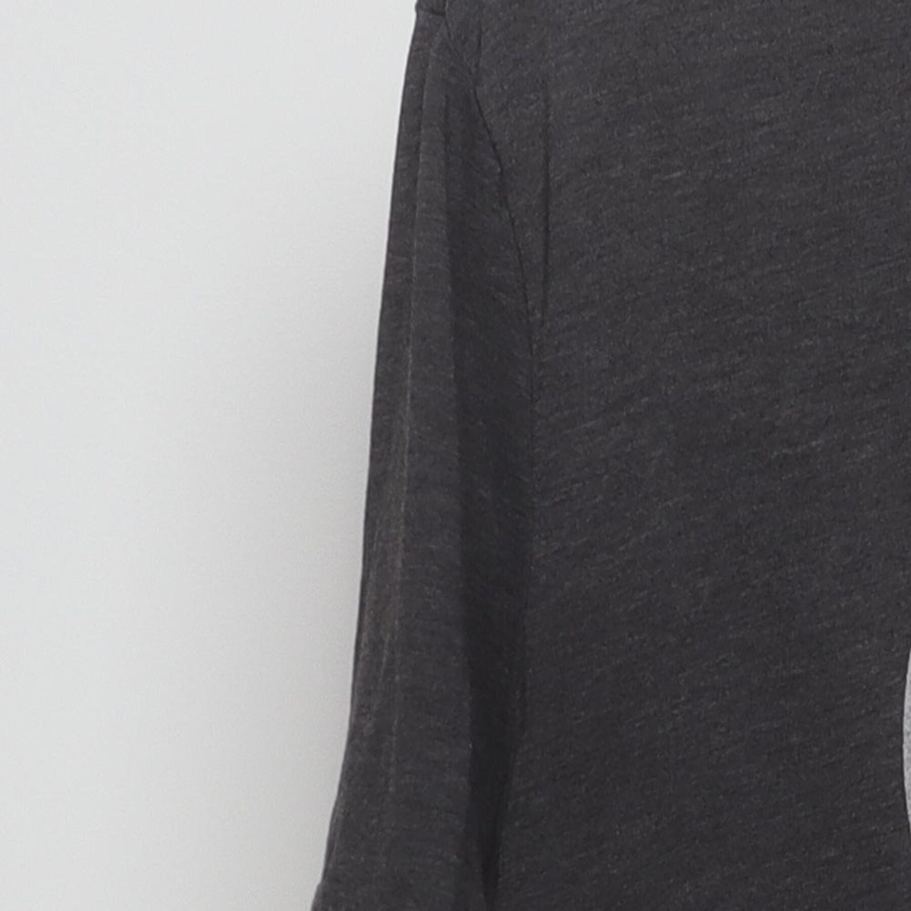 Close-up of the Left sleeve on the Vintage Y2K Nike "United States Olympic Team" T-Shirt - L