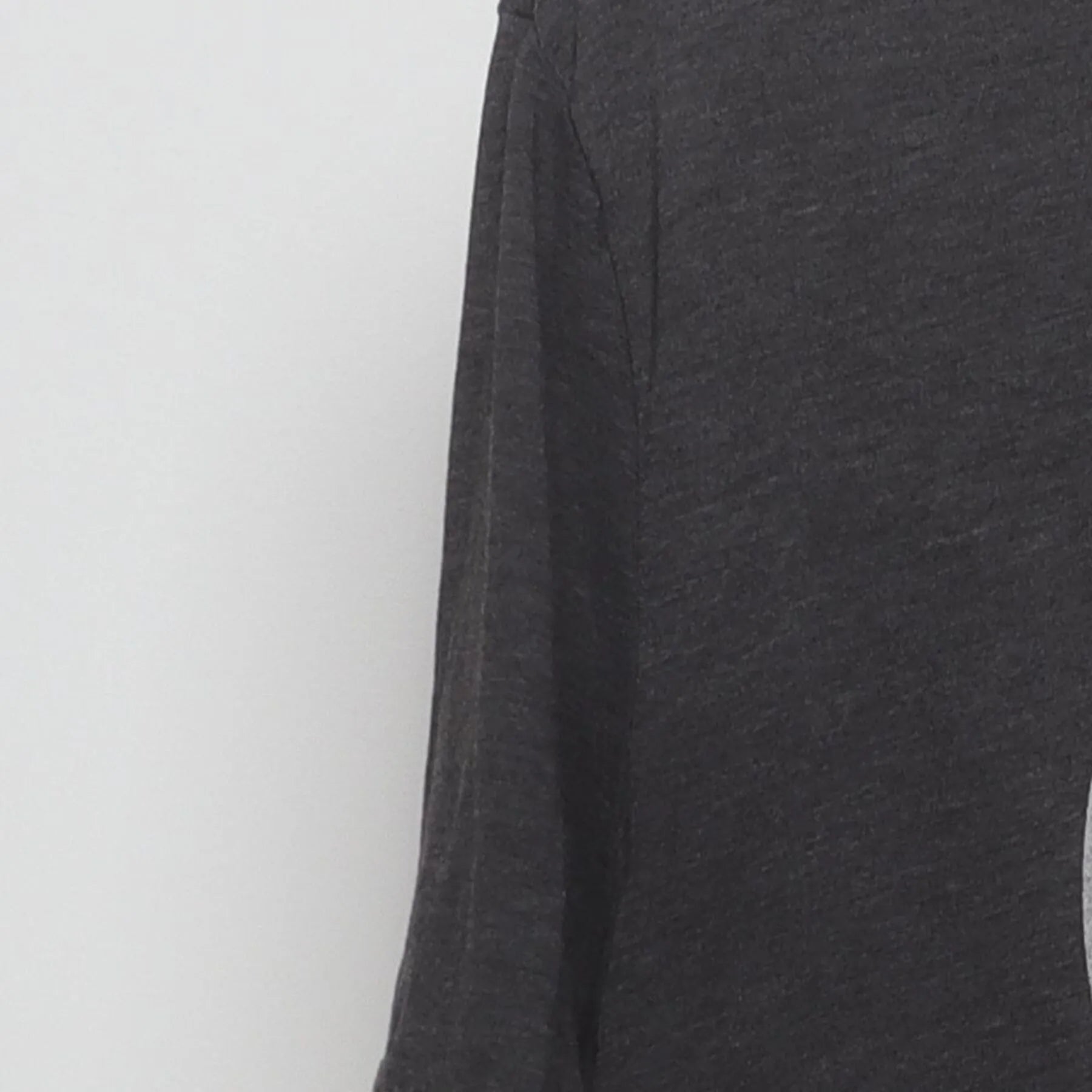 Close-up of the Left sleeve on the Vintage Y2K Nike "United States Olympic Team" T-Shirt - L