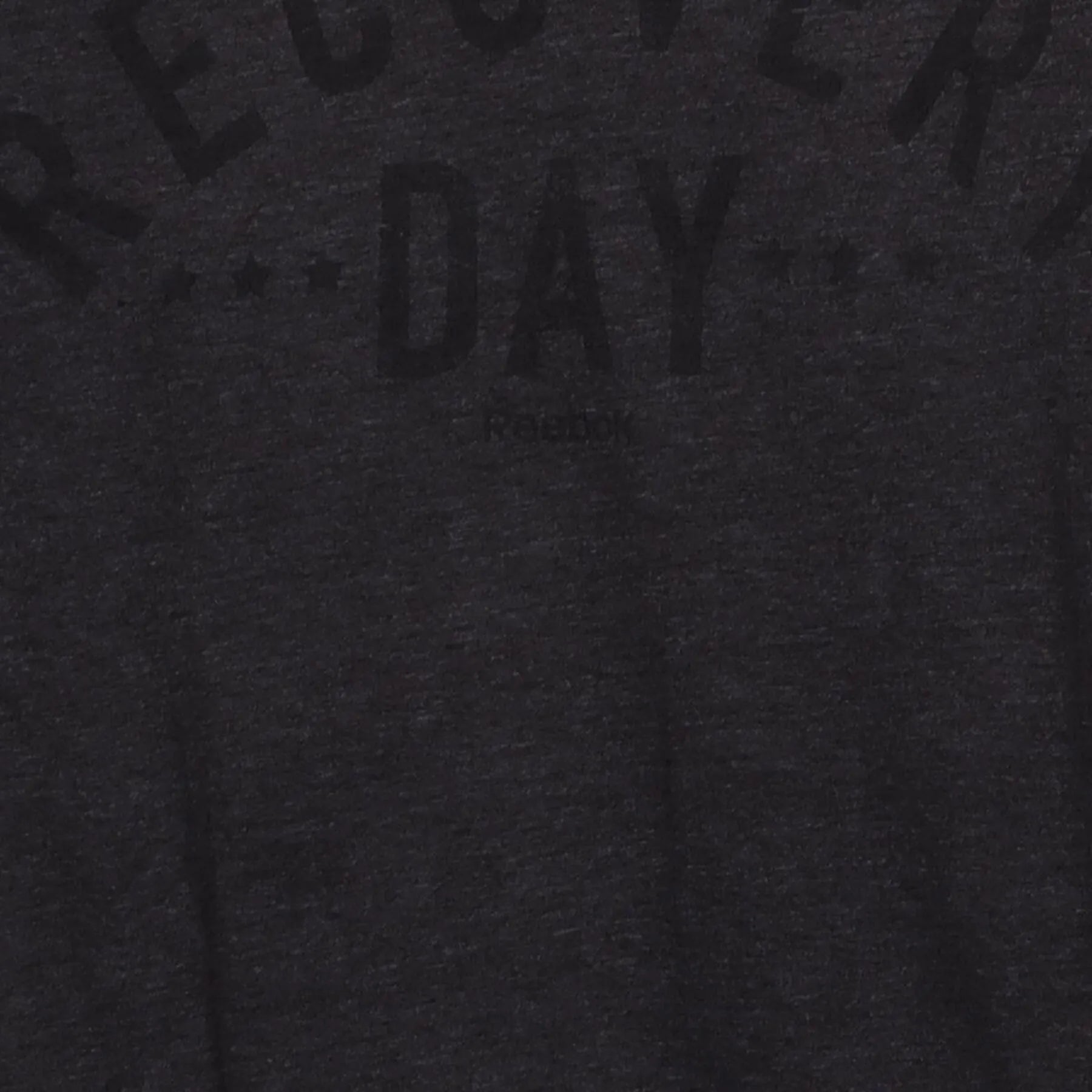 Close-up of the Right sleeve on the Vintage Y2K Graphic "Recovery Day" T-Shirt - S