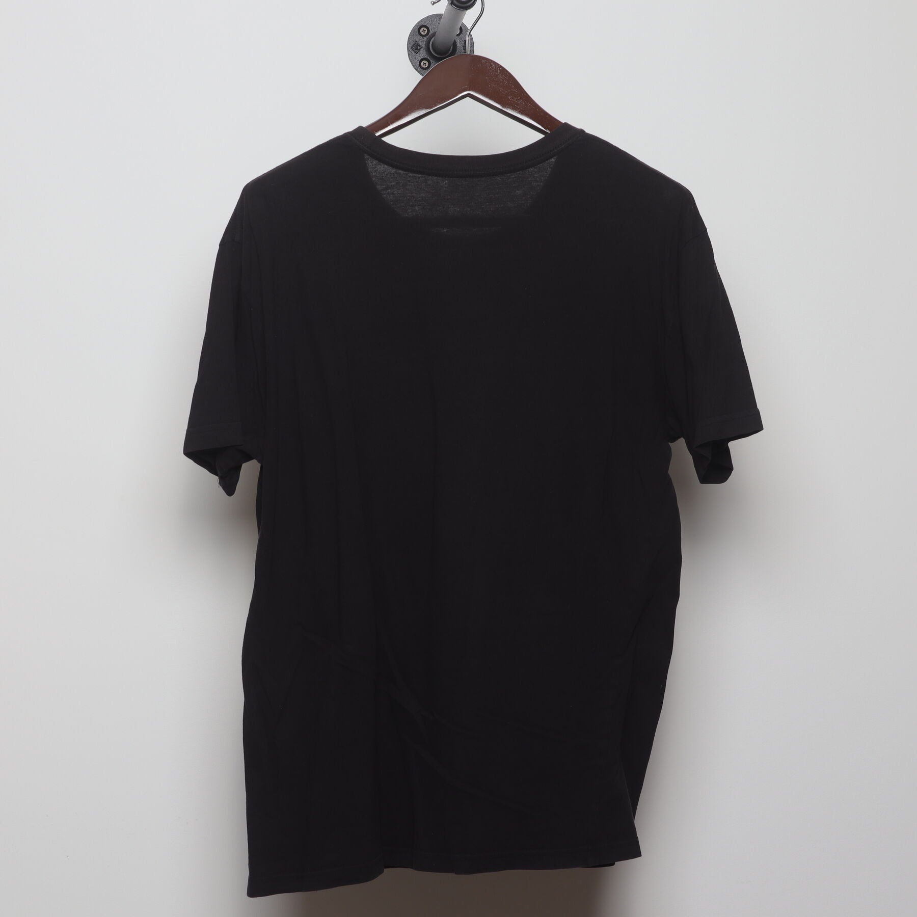 Back view of Vintage 2010s Riot Society "Roaring Gorilla" T-Shirt - L