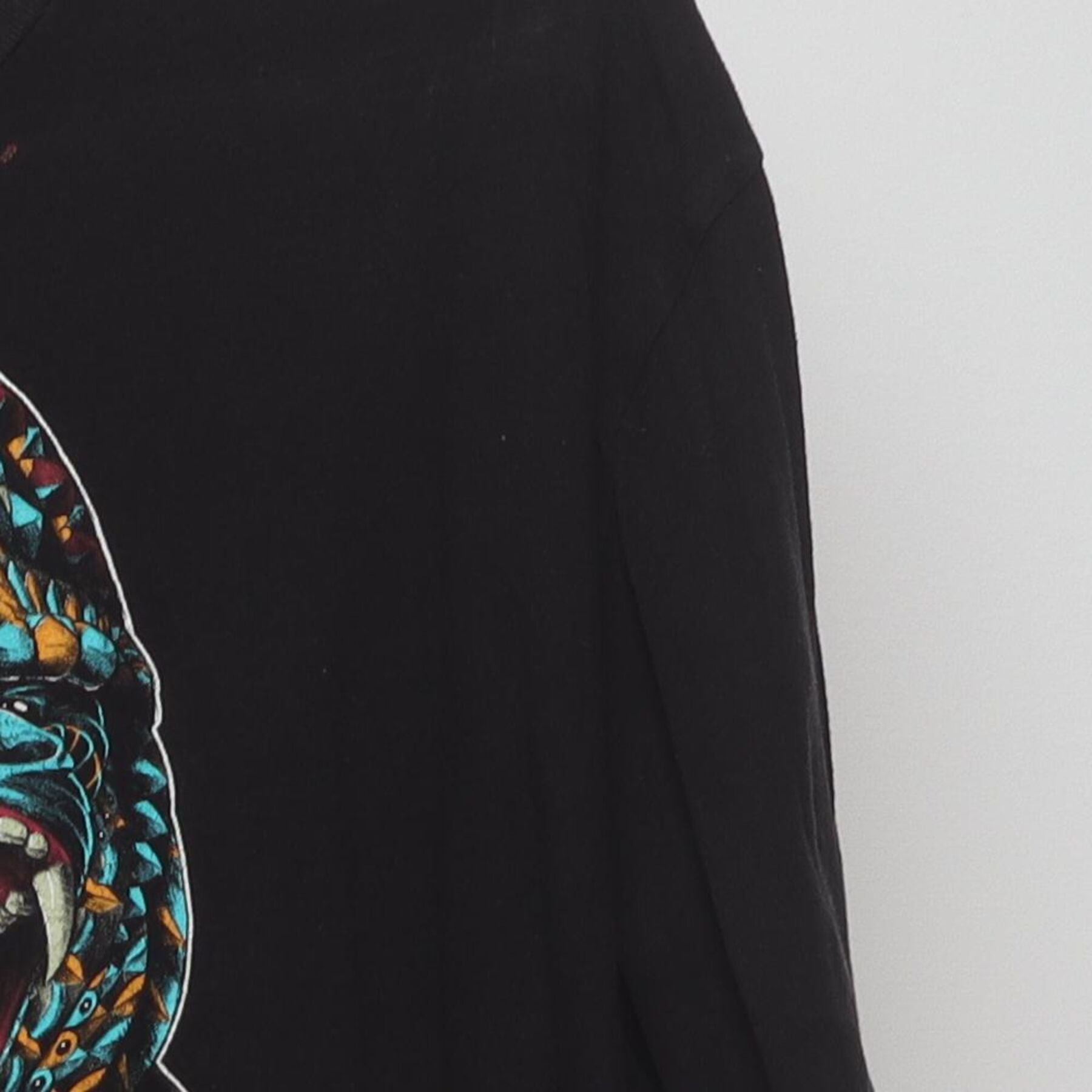 Close-up of the Right sleeve on the Vintage 2010s Riot Society "Roaring Gorilla" T-Shirt - L