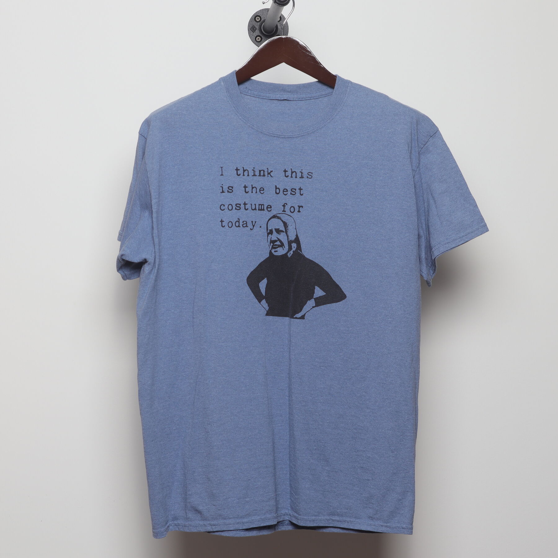 Front view of Vintage 2000s Arrested Development "Best Costume For Today" T-Shirt - L