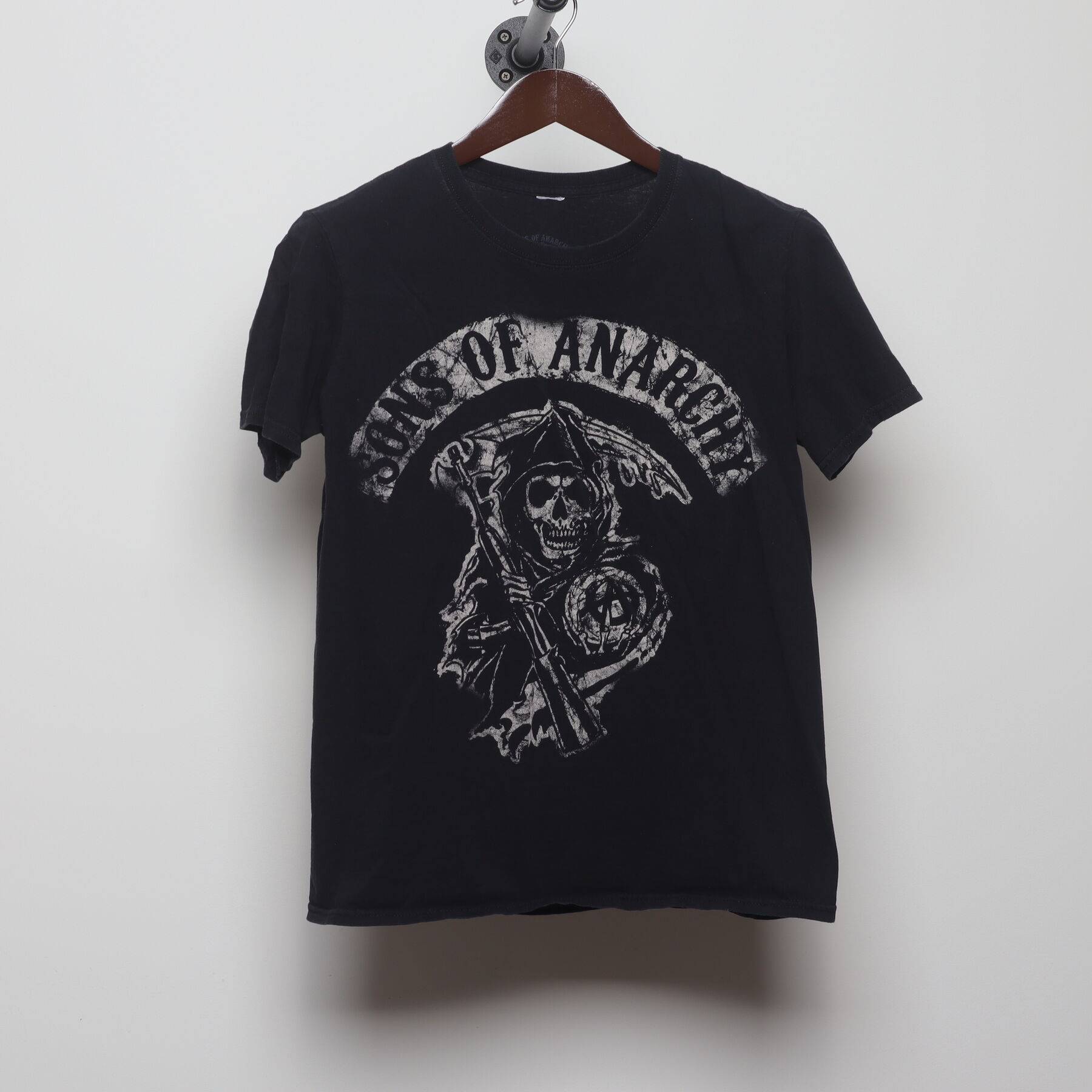 Front view of Vintage 2000s Sons of Anarchy "Reaper Logo" T-Shirt - S