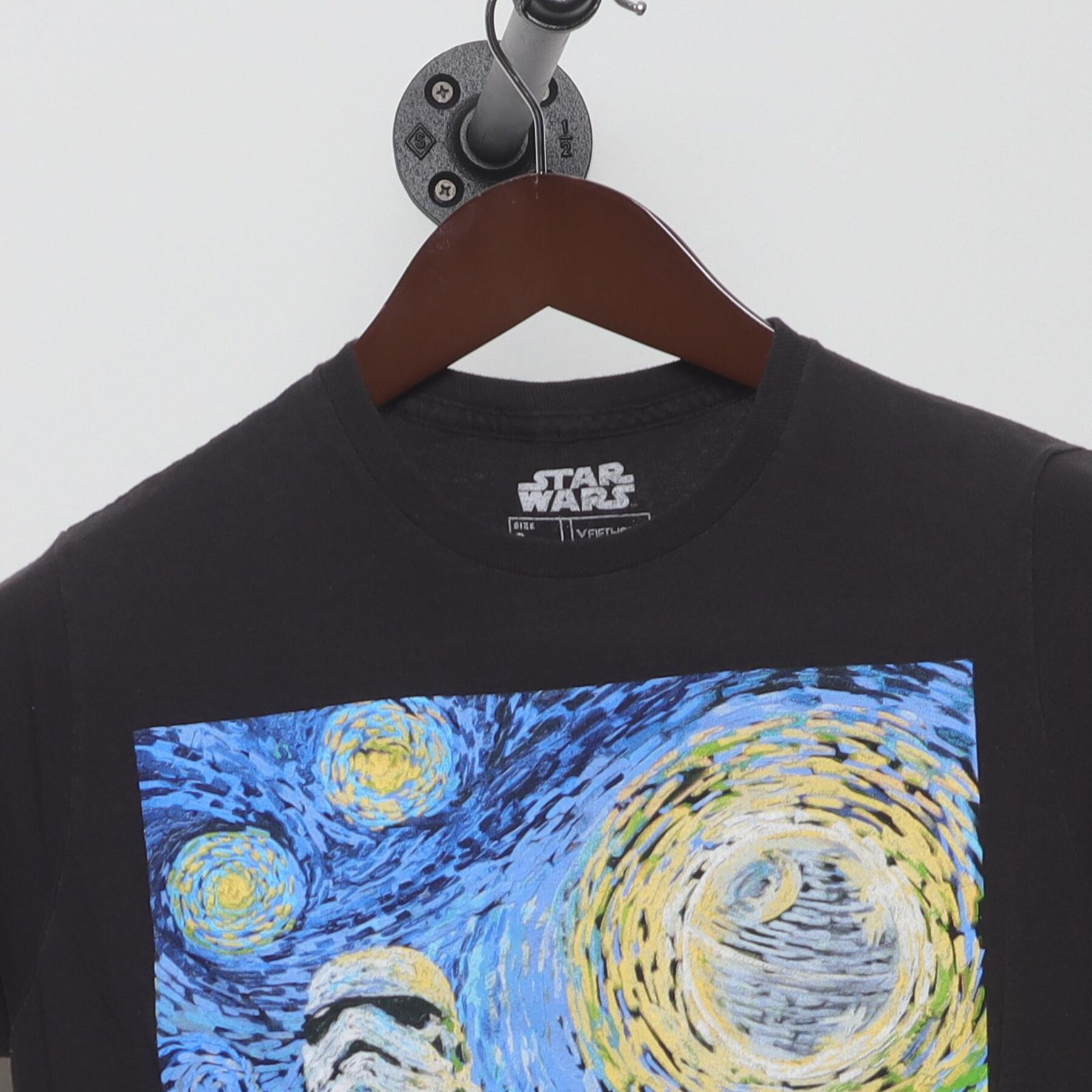 Close-up of the collar and tag on the Vintage 2010s Star Wars "Stormtrooper Starry Night" T-Shirt - XS