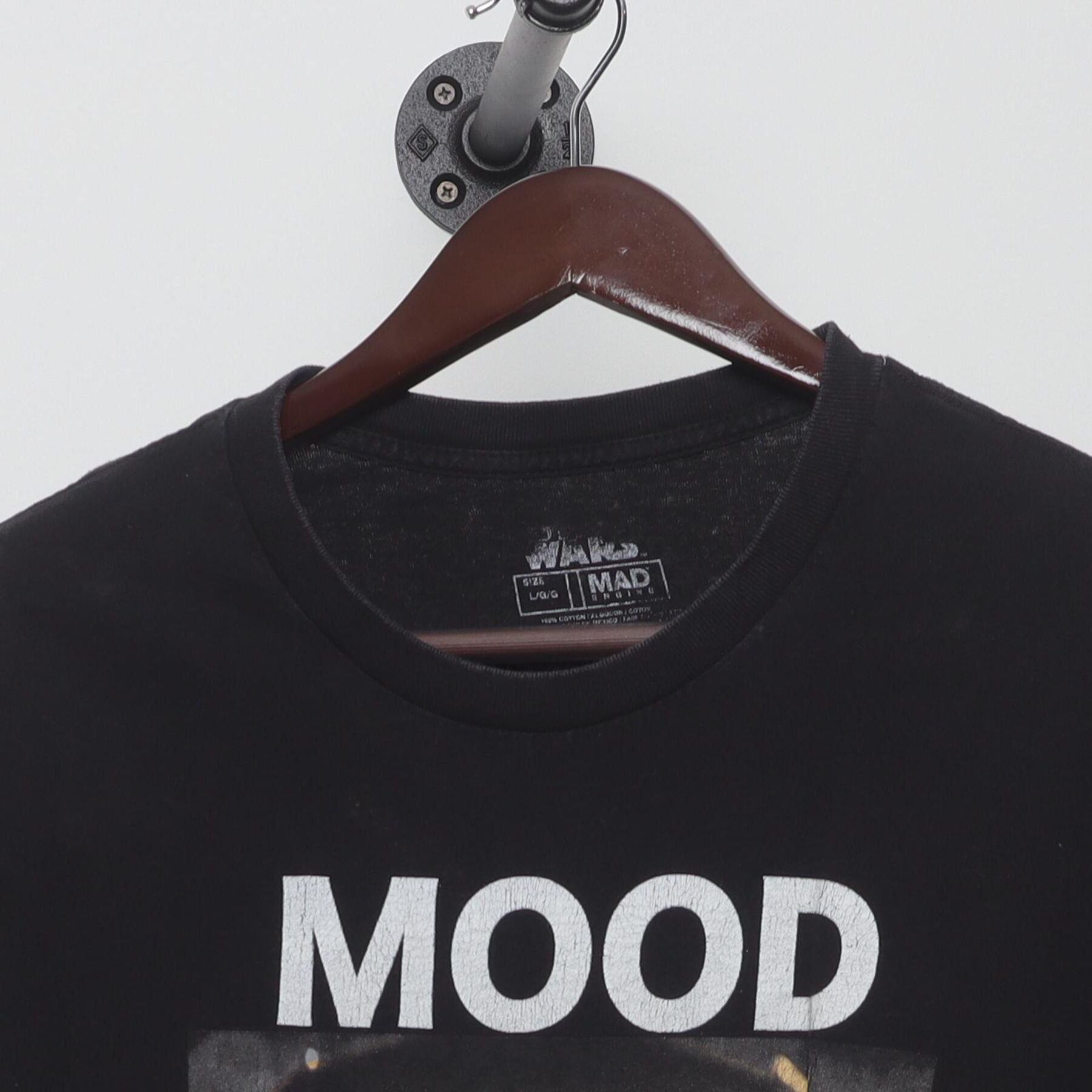 Close-up of the collar and tag on the Vintage 2020s Star Wars "Grogu Mood" T-Shirt - M