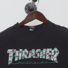 Close-up of the collar and tag on the Vintage Y2K Thrasher Magazine "Roses Logo" T-Shirt - XS