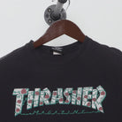Close-up of the collar and tag on the Vintage Y2K Thrasher Magazine "Roses Logo" T-Shirt - XS