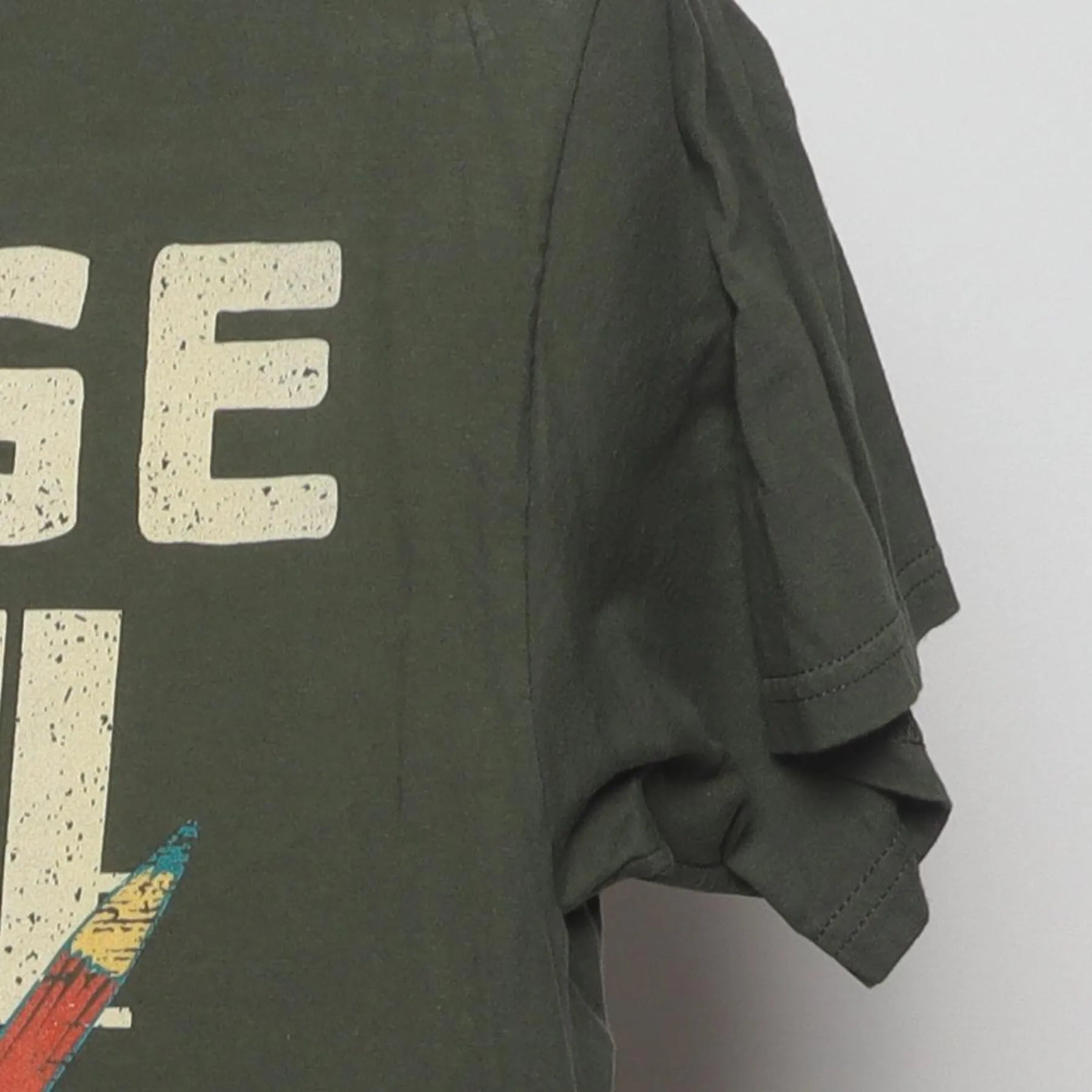 Close-up of the Right sleeve on the Vintage 1970s "Vintage 1974" Cassette Tape T-Shirt - S