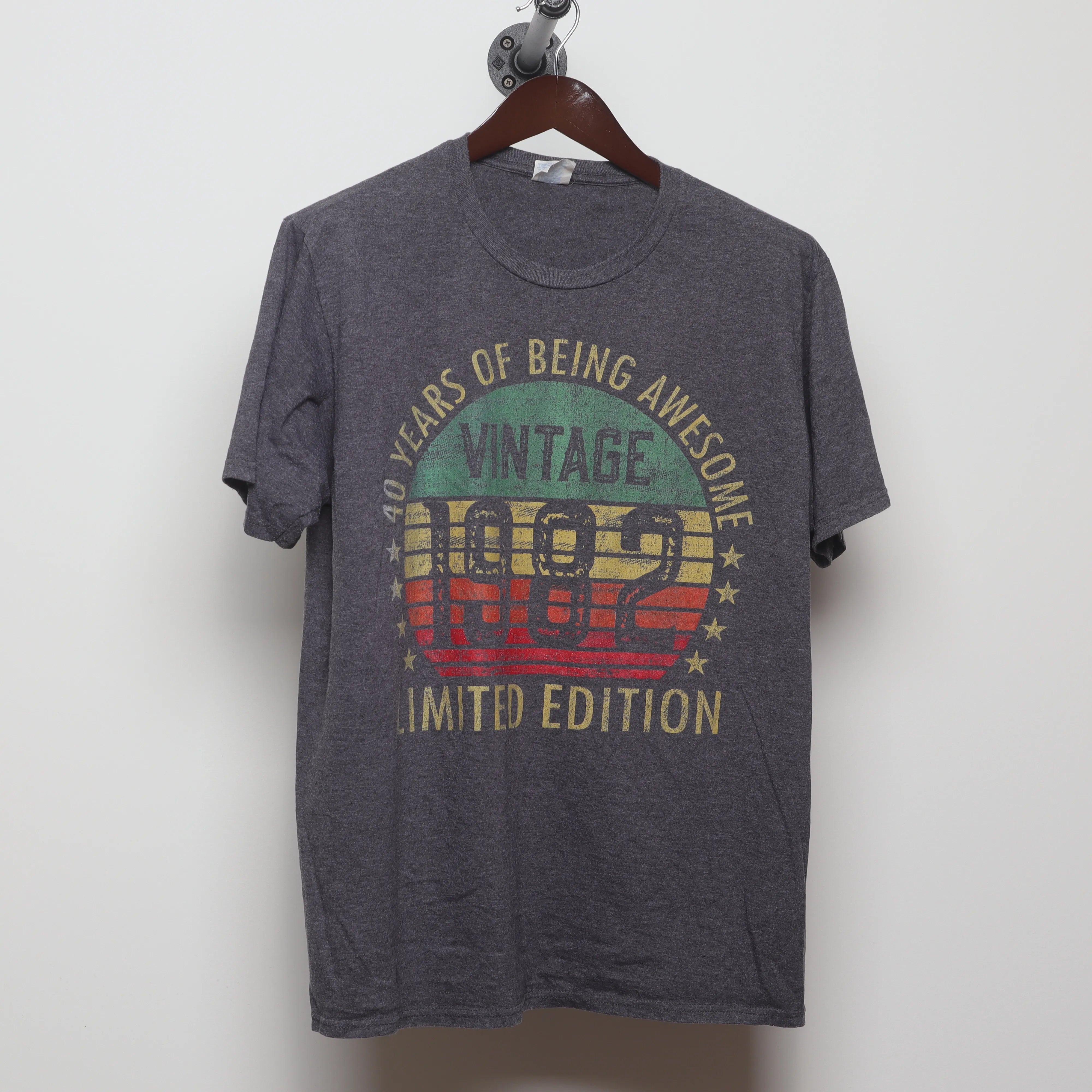 Front view of Vintage 1982 40th Birthday Graphic T-Shirt L