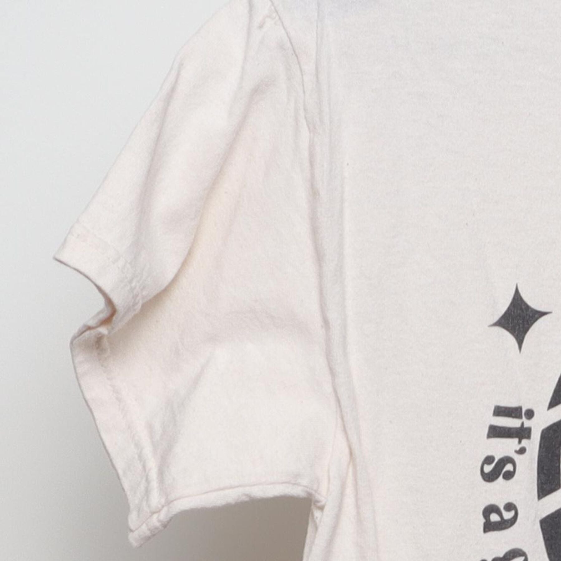 Close-up of the Left sleeve on the Vintage Y2K Disco Ball Graphic "It's A Good Good Good Good Time" T-Shirt - S