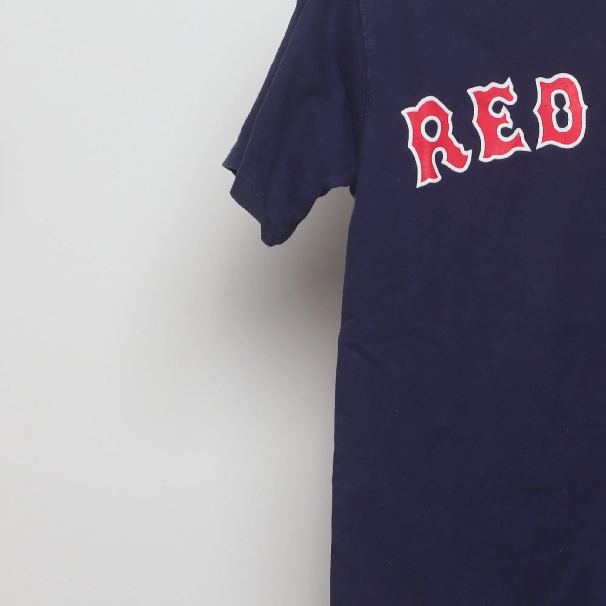 Close-up of the sleeve on the Vintage 2000s Boston Red Sox Pokey Reese #3 T-Shirt S