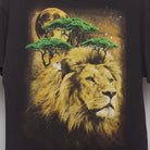 Close-up of the main graphic on the Vintage 2000s Cosmic Lion Nature Graphic T-Shirt L