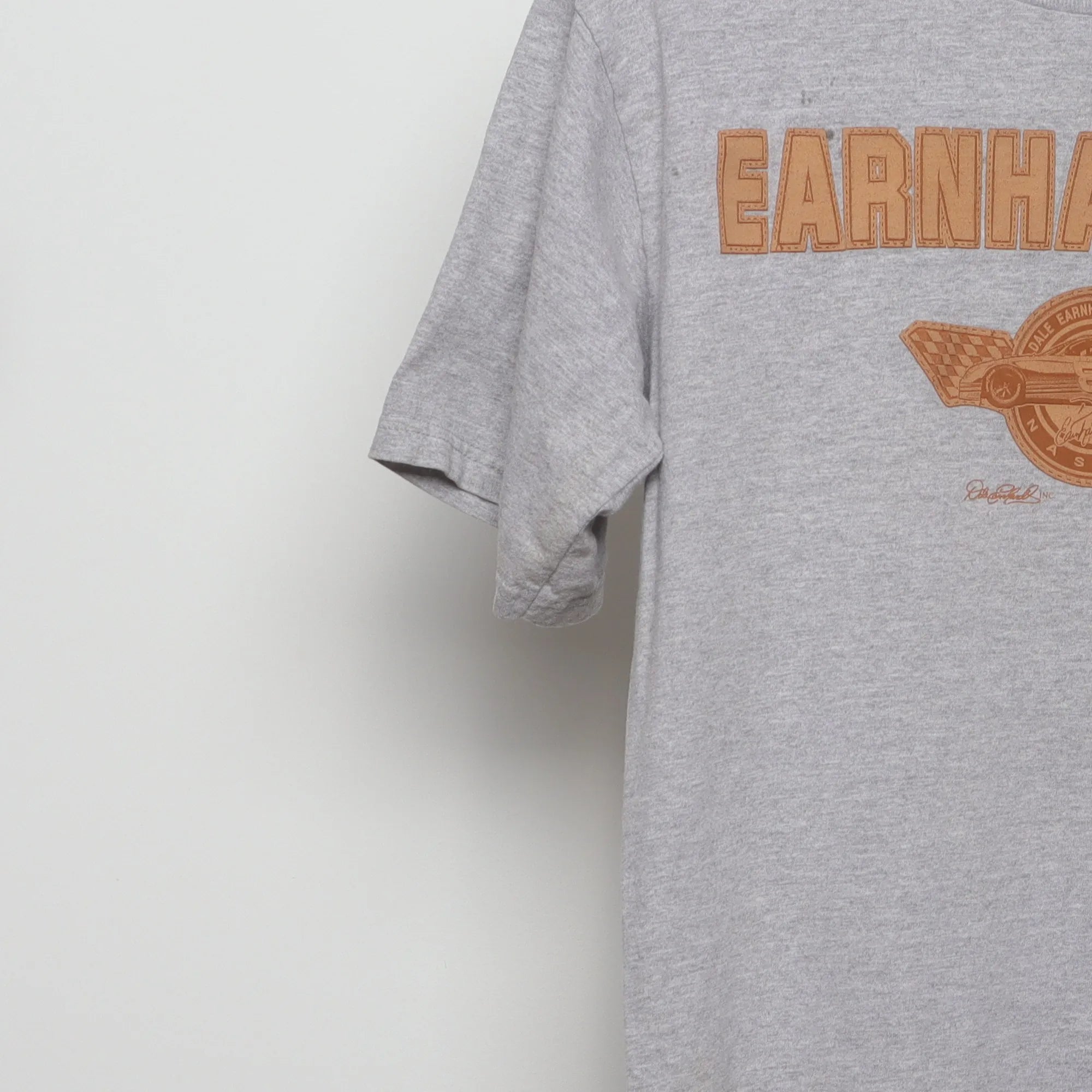 Close-up of the sleeve on the Vintage 2000s Earnhardt Jr. Embroidered Racing Tee M