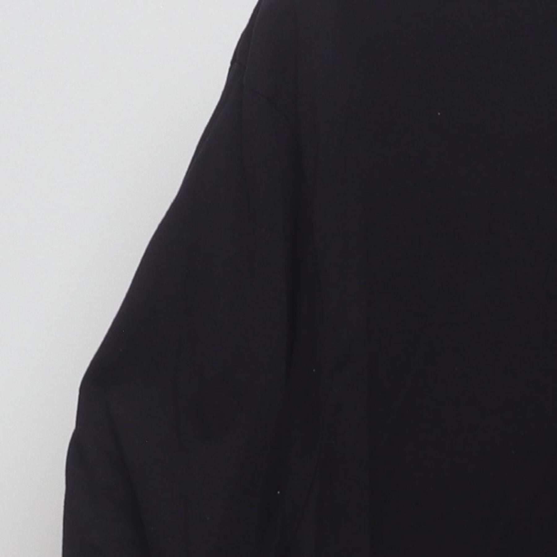 Close-up of the single stitch sleeve on the Vintage 2000s Jack's "All About The South" T-Shirt - L