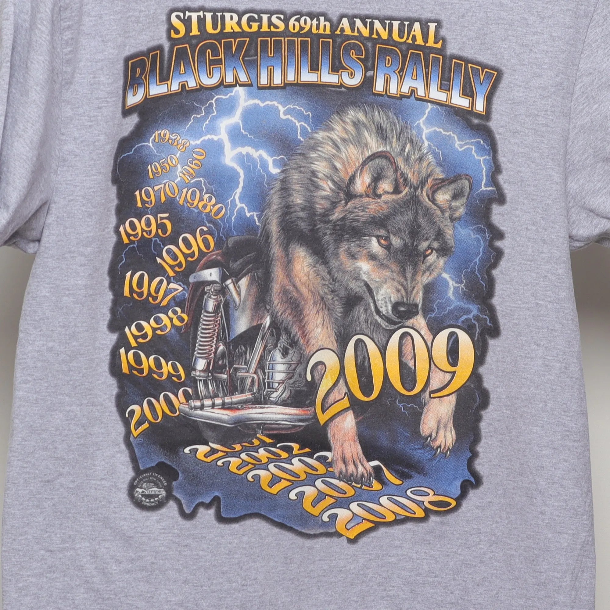 Close-up of the main graphic on the Vintage 2000s Sturgis Wolf Biker Rally T-Shirt M