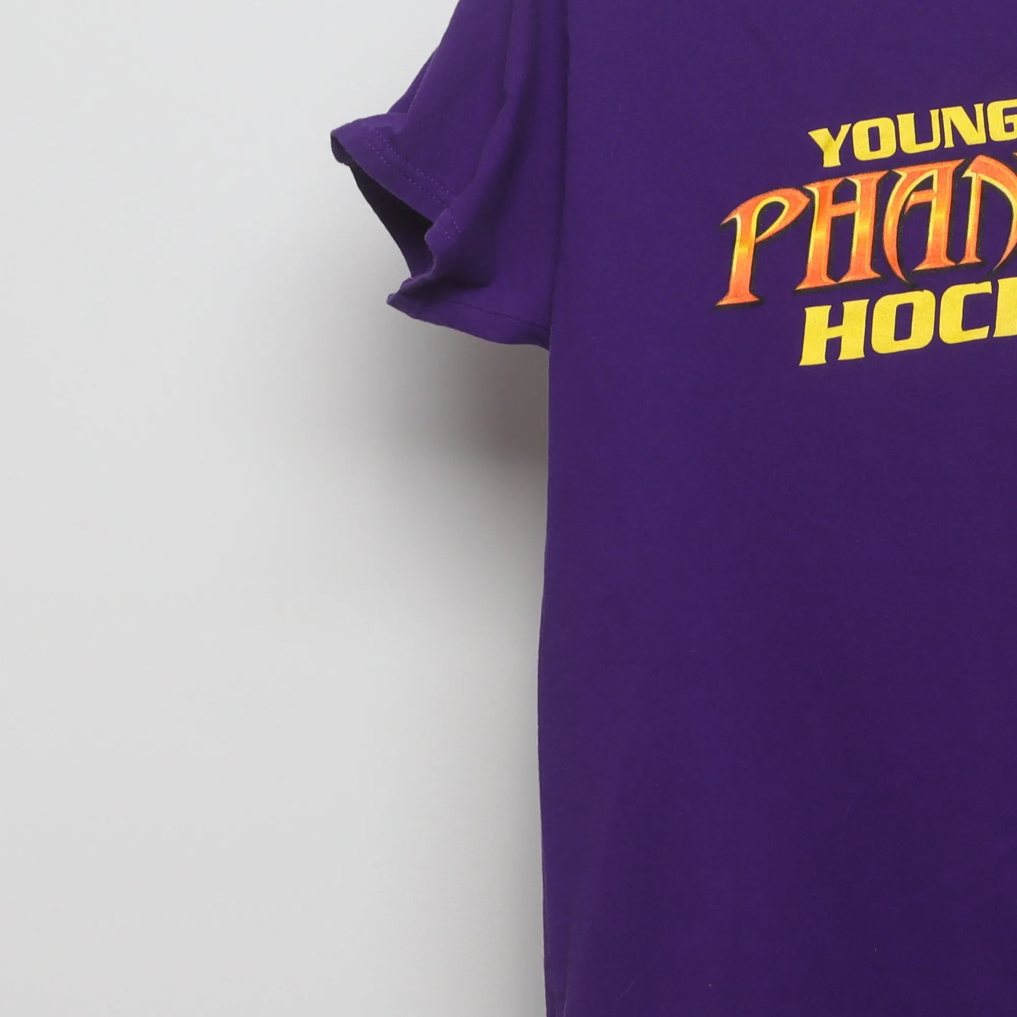 Close-up of the sleeve on the Vintage 2000s Youngstown Phantoms Hockey T-Shirt S