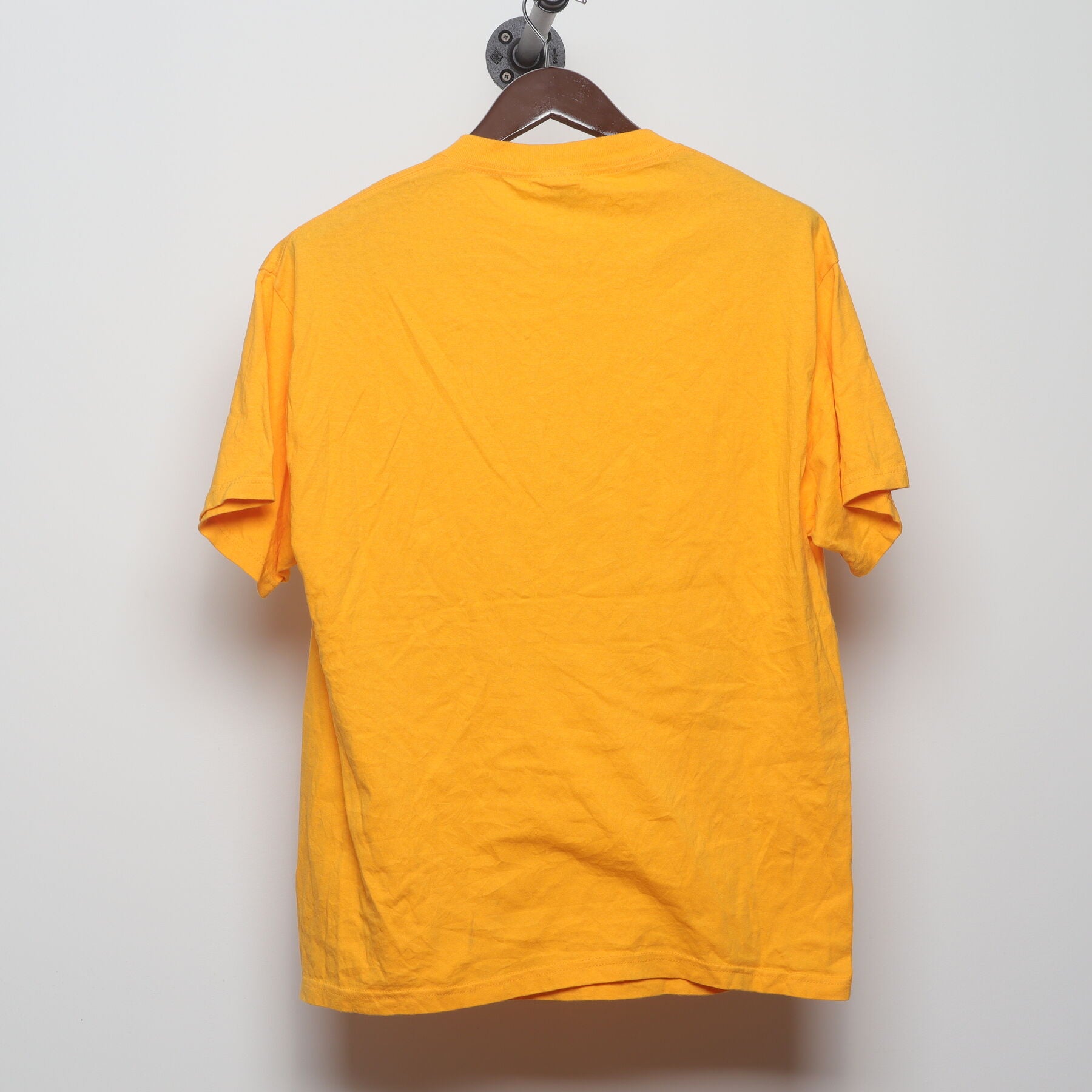 Back view of Vintage Y2K Meineke Car Care Bowl "West Virginia Mountaineers" T-Shirt - L