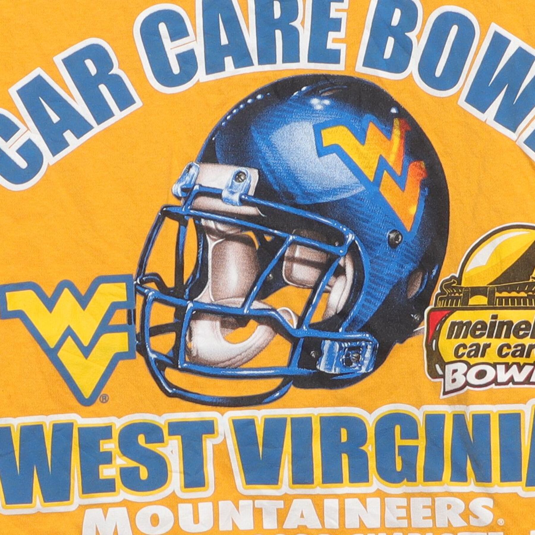 Close-up of the main graphic on the Vintage Y2K Meineke Car Care Bowl "West Virginia Mountaineers" T-Shirt - L