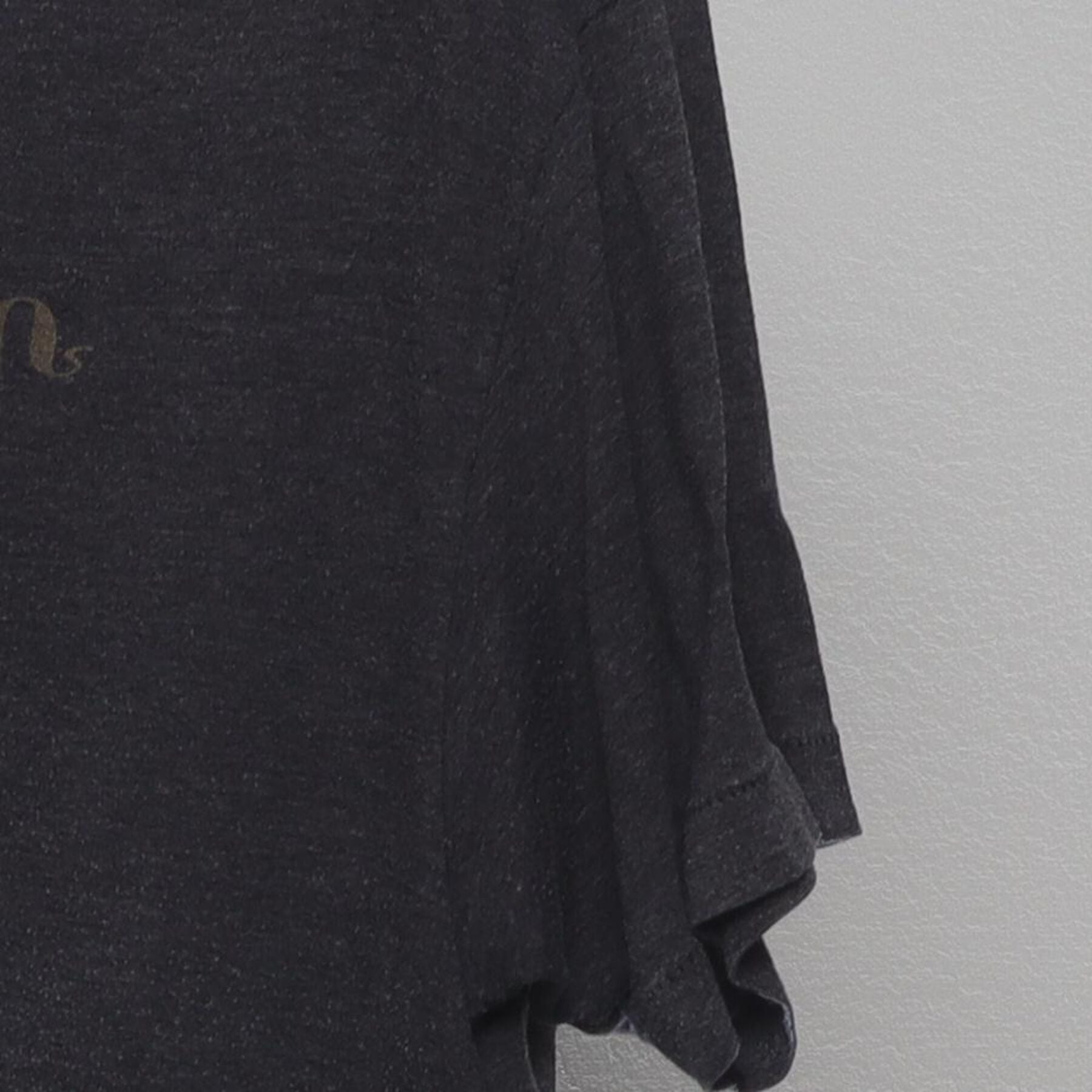 Close-up of the Right sleeve on the Vintage 2010s John Mayer "Battle Studies Summer Tour" T-Shirt - M