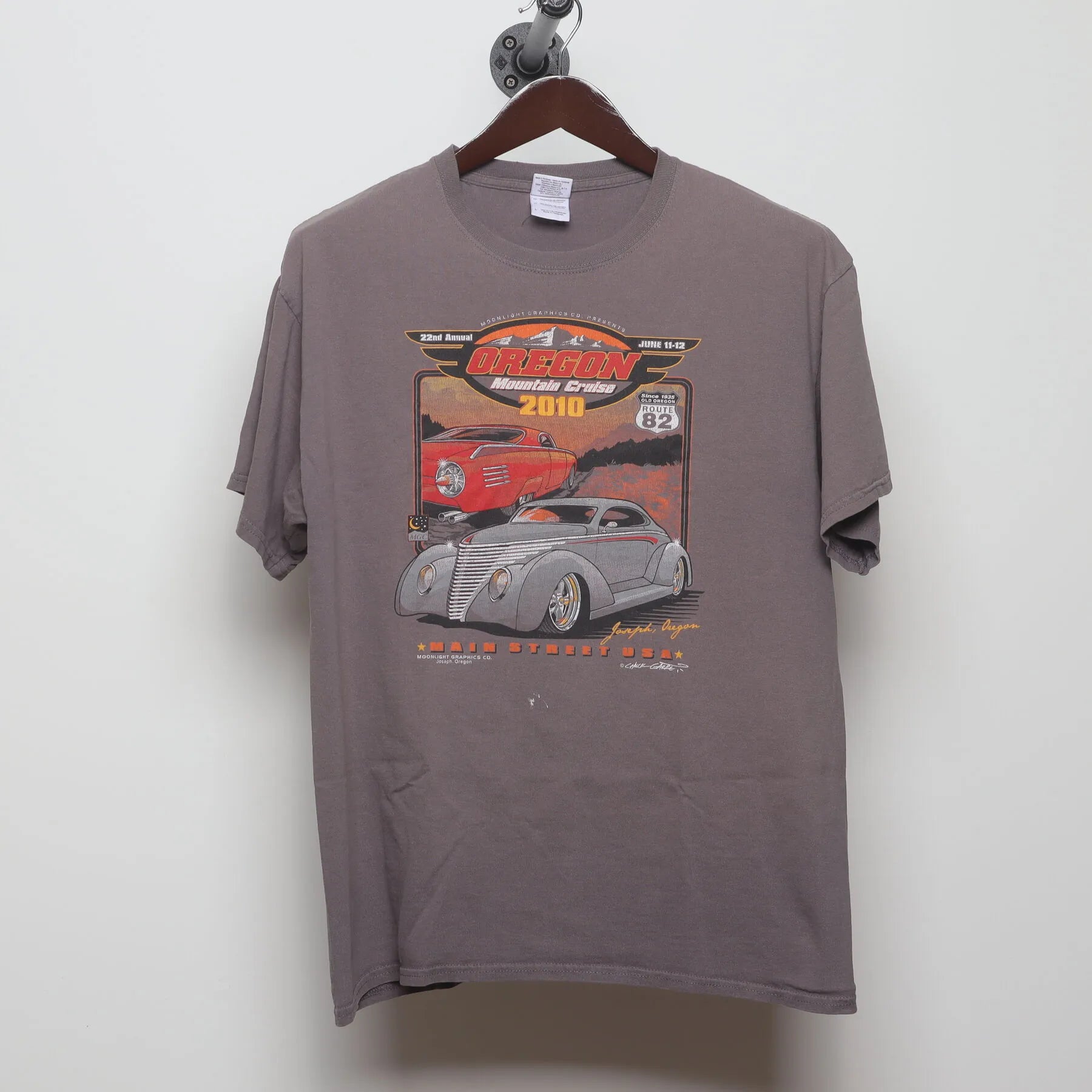 Front view of Vintage 2010 Oregon Mountain Cruise "Hot Rod Show" T-Shirt - L