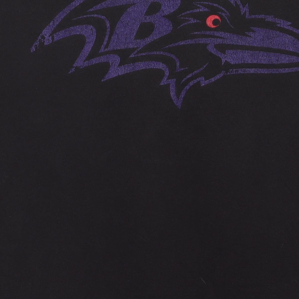 Close-up of the main graphic on the Vintage 2010s Baltimore Ravens "Joe Flacco #5" T-Shirt - L
