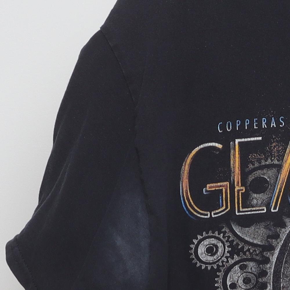 Close-up of the sleeve on the Vintage 2010s Copperas Cove High School Marching Band "Gearworks" T-Shirt - L