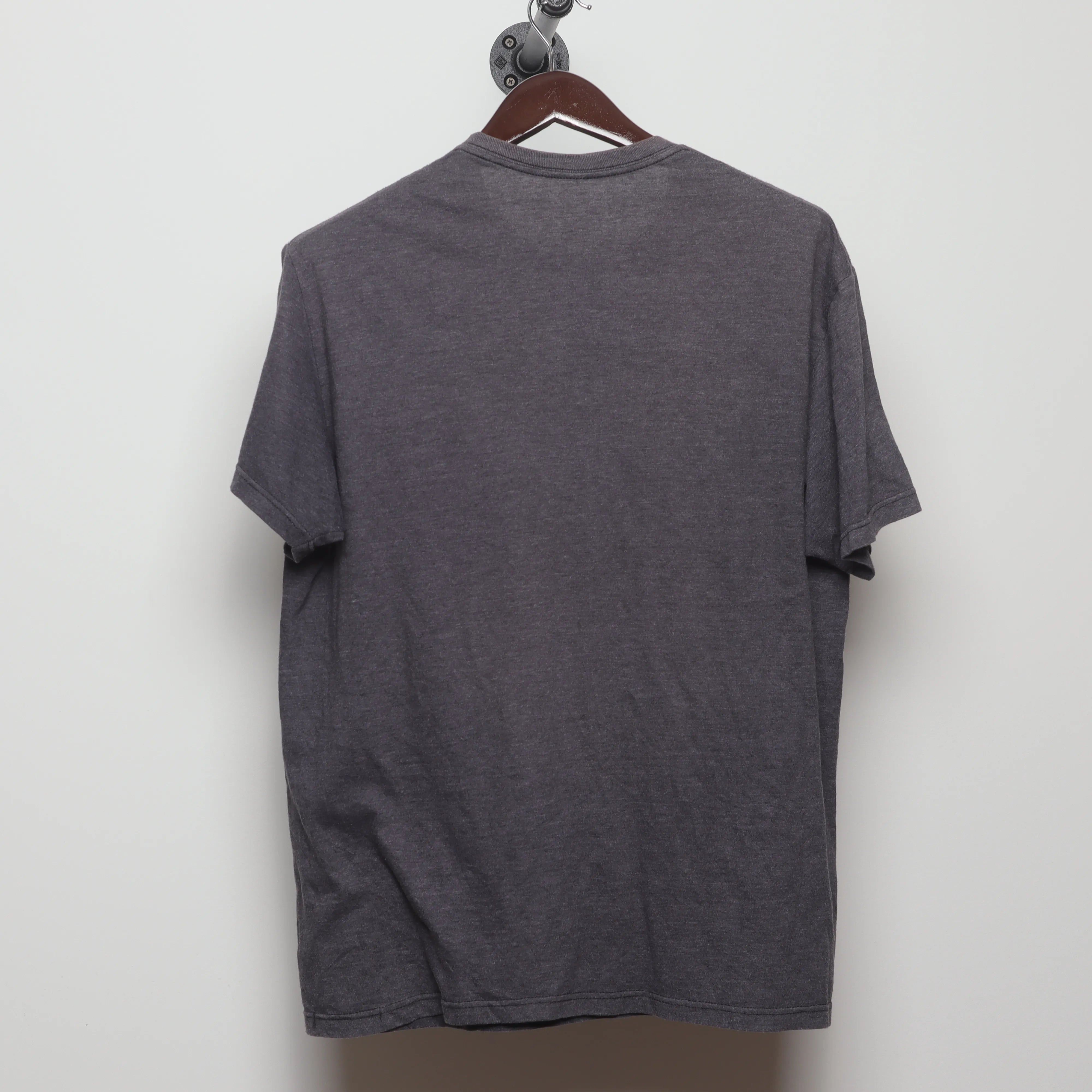 Back view of Vintage 2010s Despicable Me Minions Banana T-Shirt XL