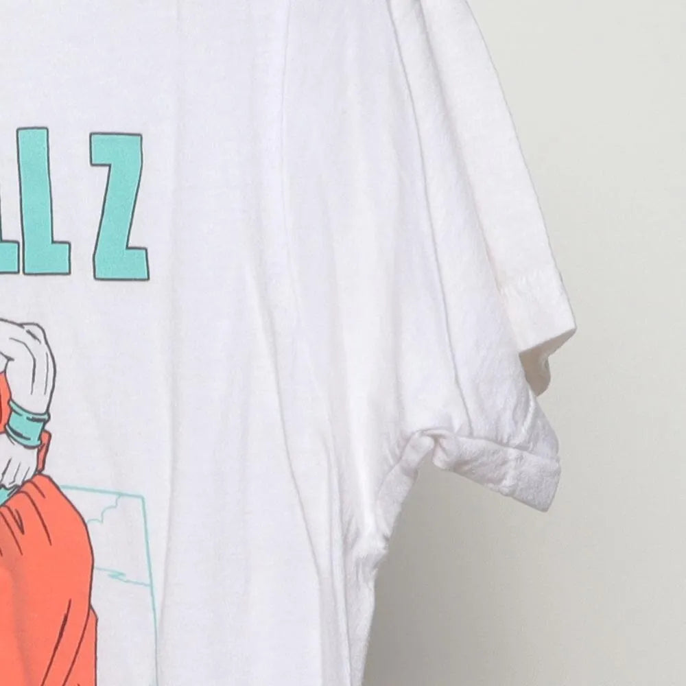 Close-up of the sleeve on the Vintage 2010s Dragon Ball Z "Goku vs. Frieza Saga" T-Shirt - S