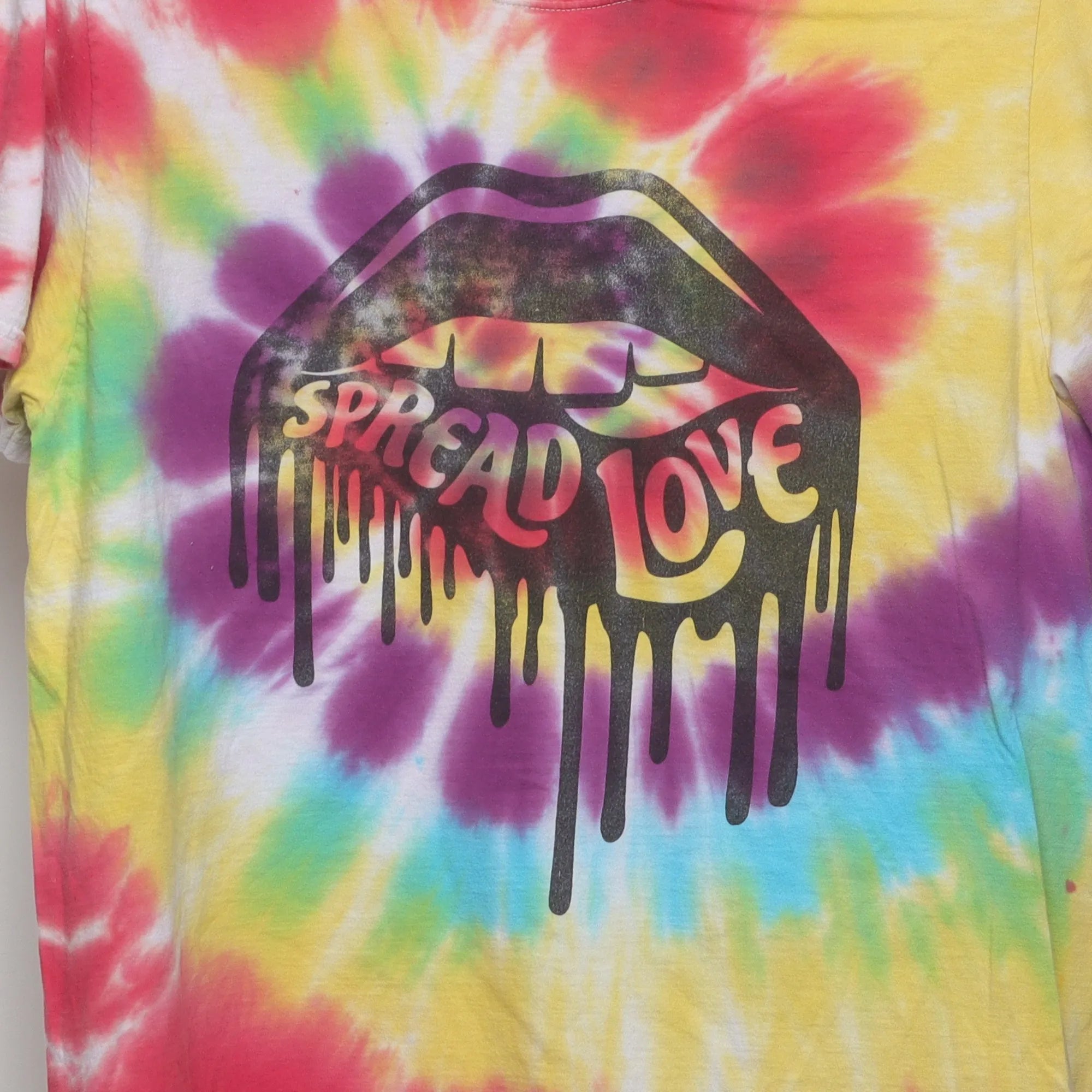 Close-up of the main graphic on the Vintage 2010s Fashion Nova Spread Love Tie-Dye Tee M
