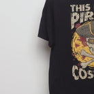 Close-up of the sleeve on the Vintage 2010s Funny Pirate Skull T-Shirt M